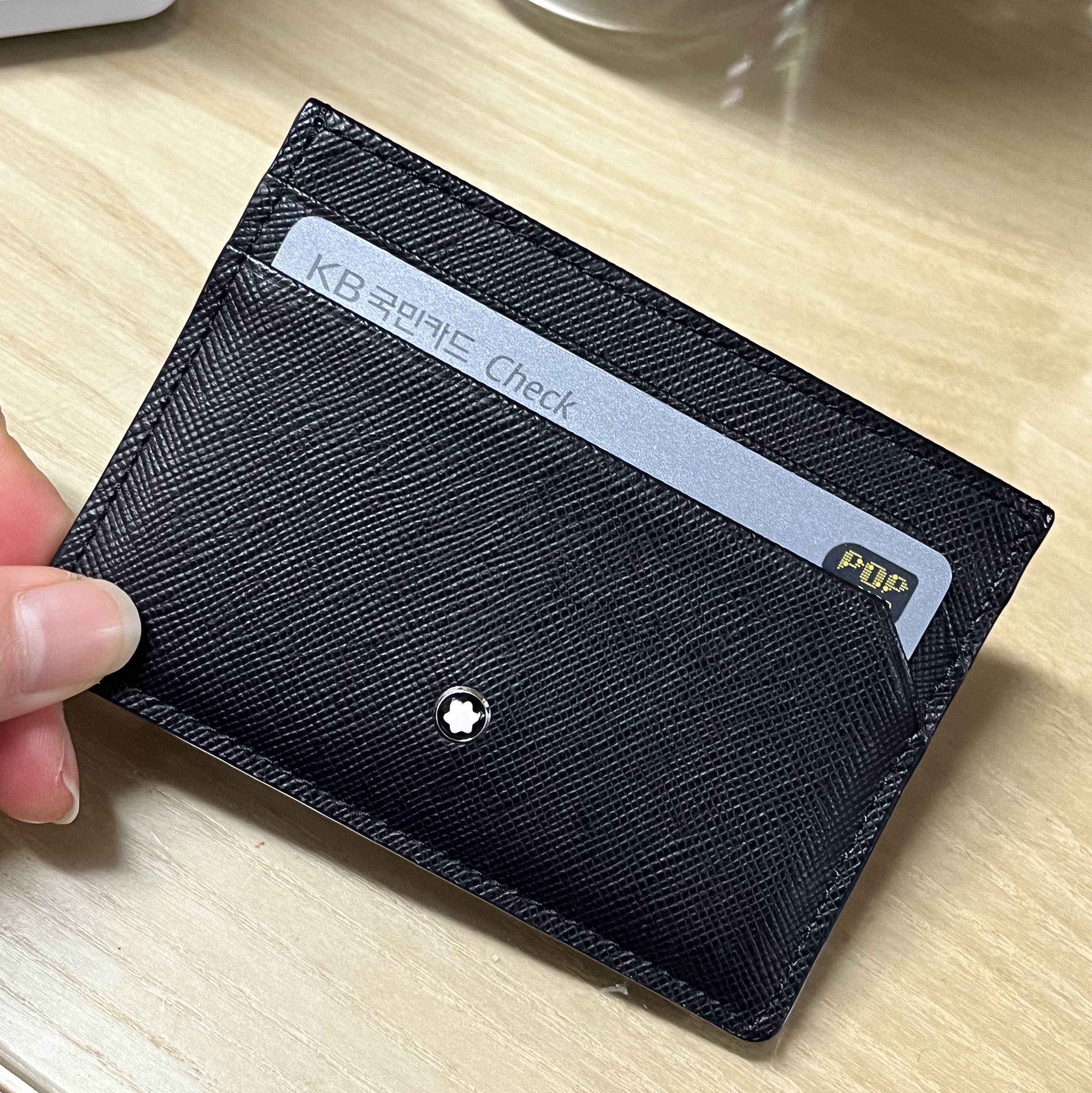 Montblanc Sartorial 5cc Pocket Card Holder Black 착용 스타일