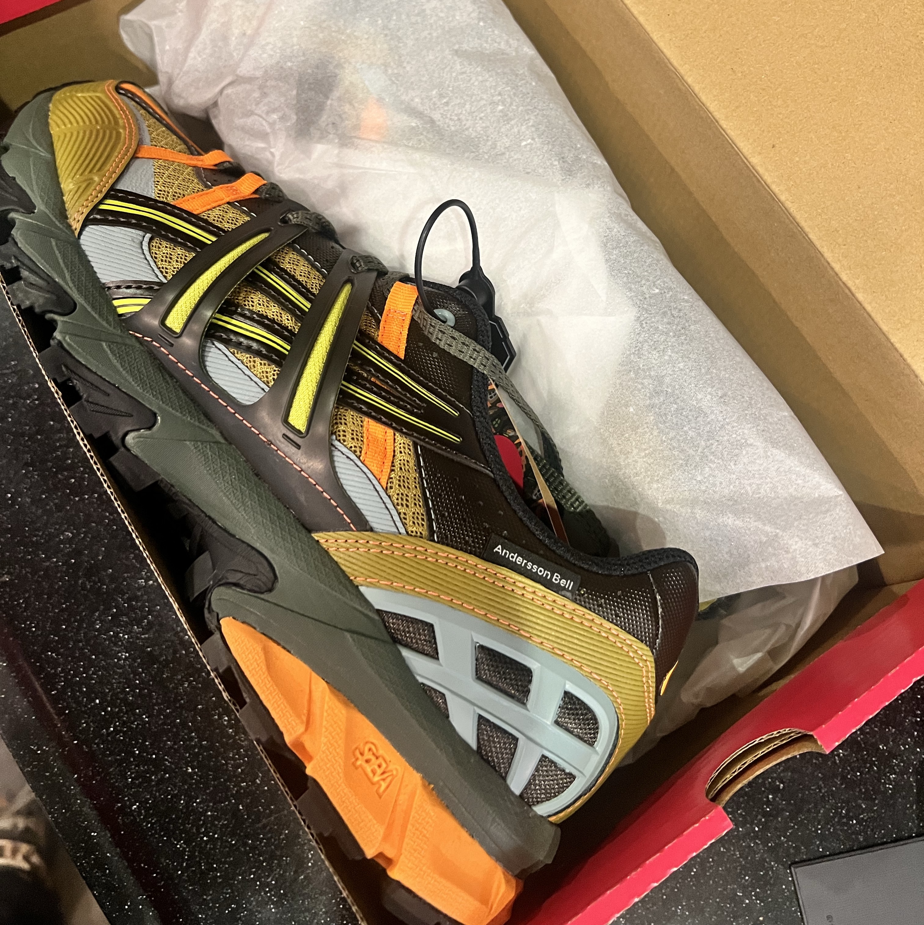 Asics x Andersson Bell Gel-Sonoma 15-50 Olive Oil Dark Brown 착용 스타일