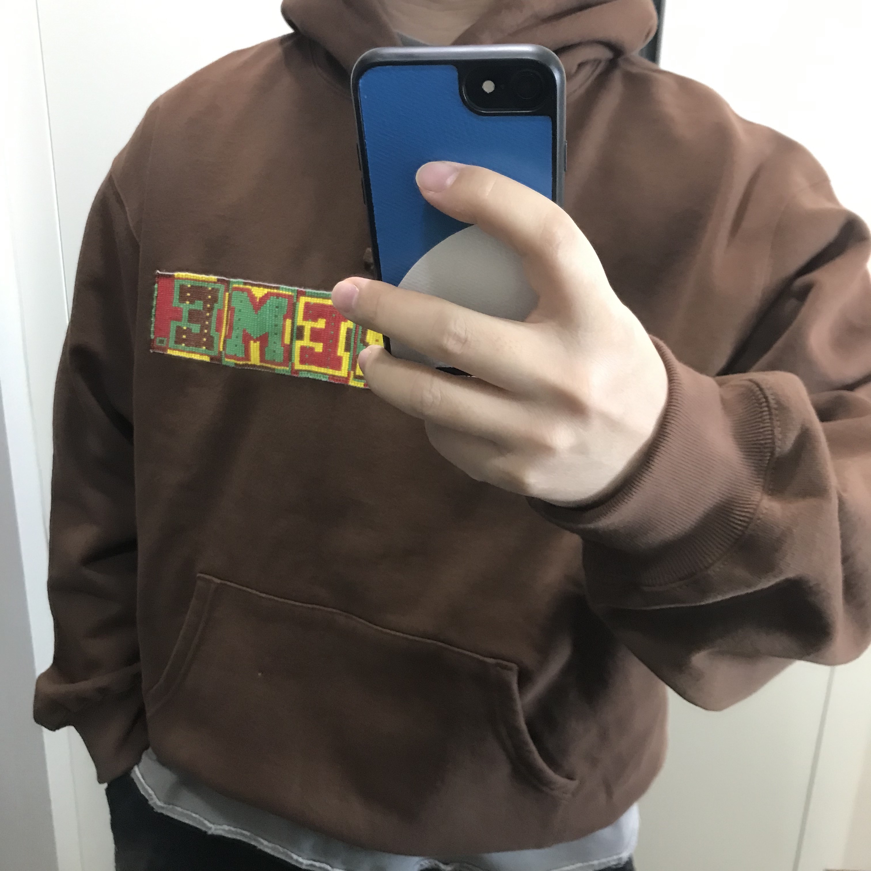 Supreme Beaded Hooded Sweatshirt Brown - 23SS 착용 스타일