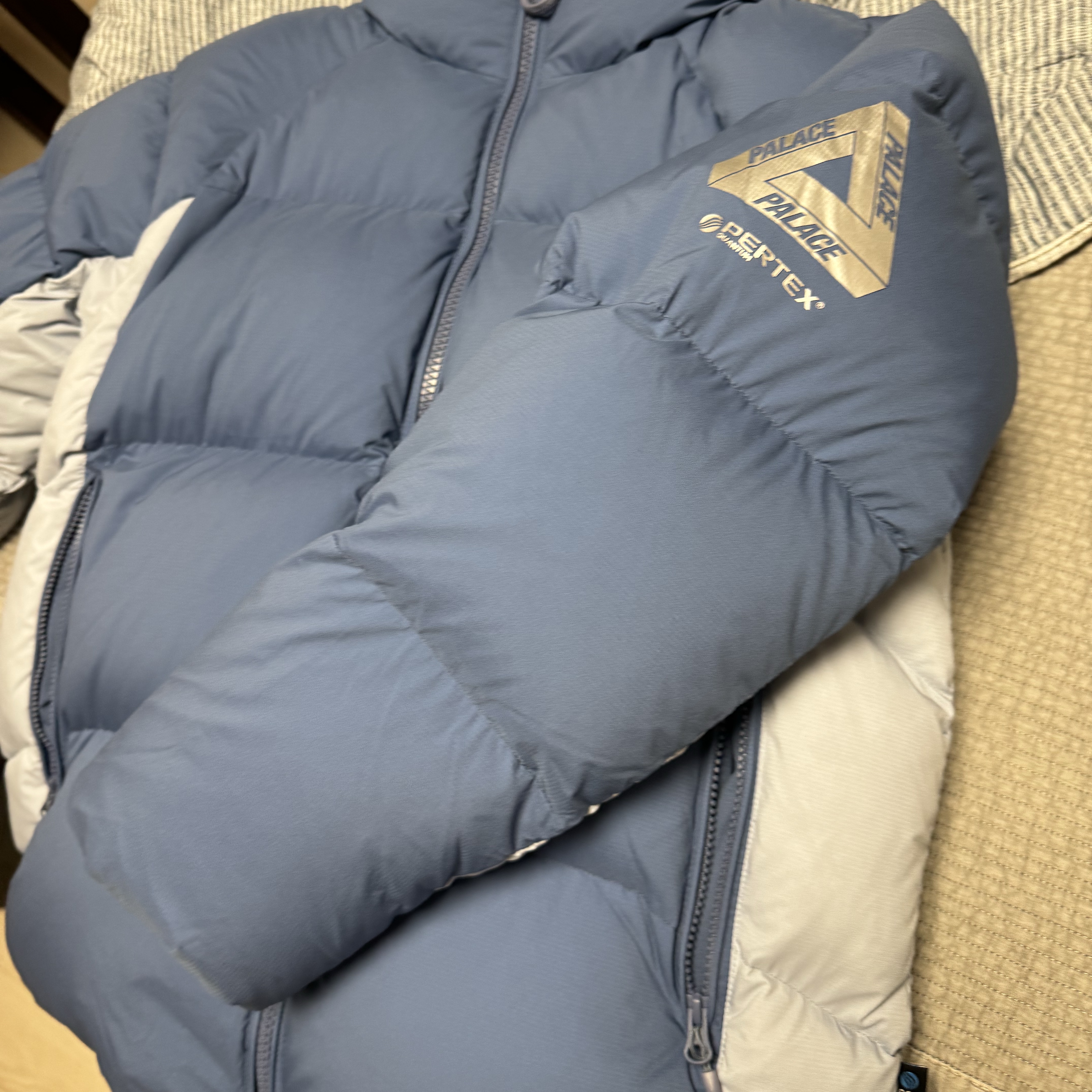 Palace Pertex Matte Balaclava Puffa Blue Chill - 23FW 착용 스타일