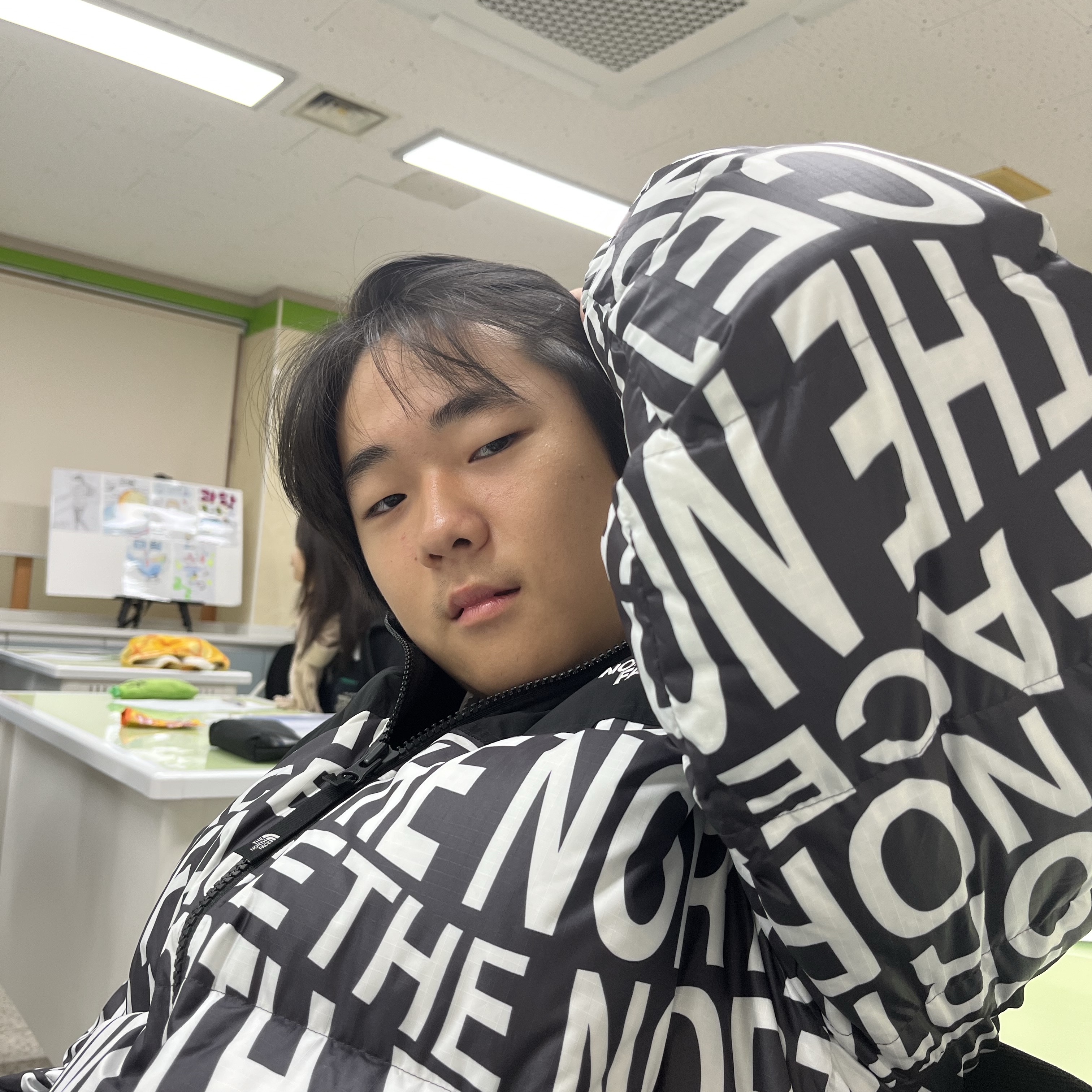 The North Face White Label Novelty Nuptse Down Jacket P Black 착용 스타일