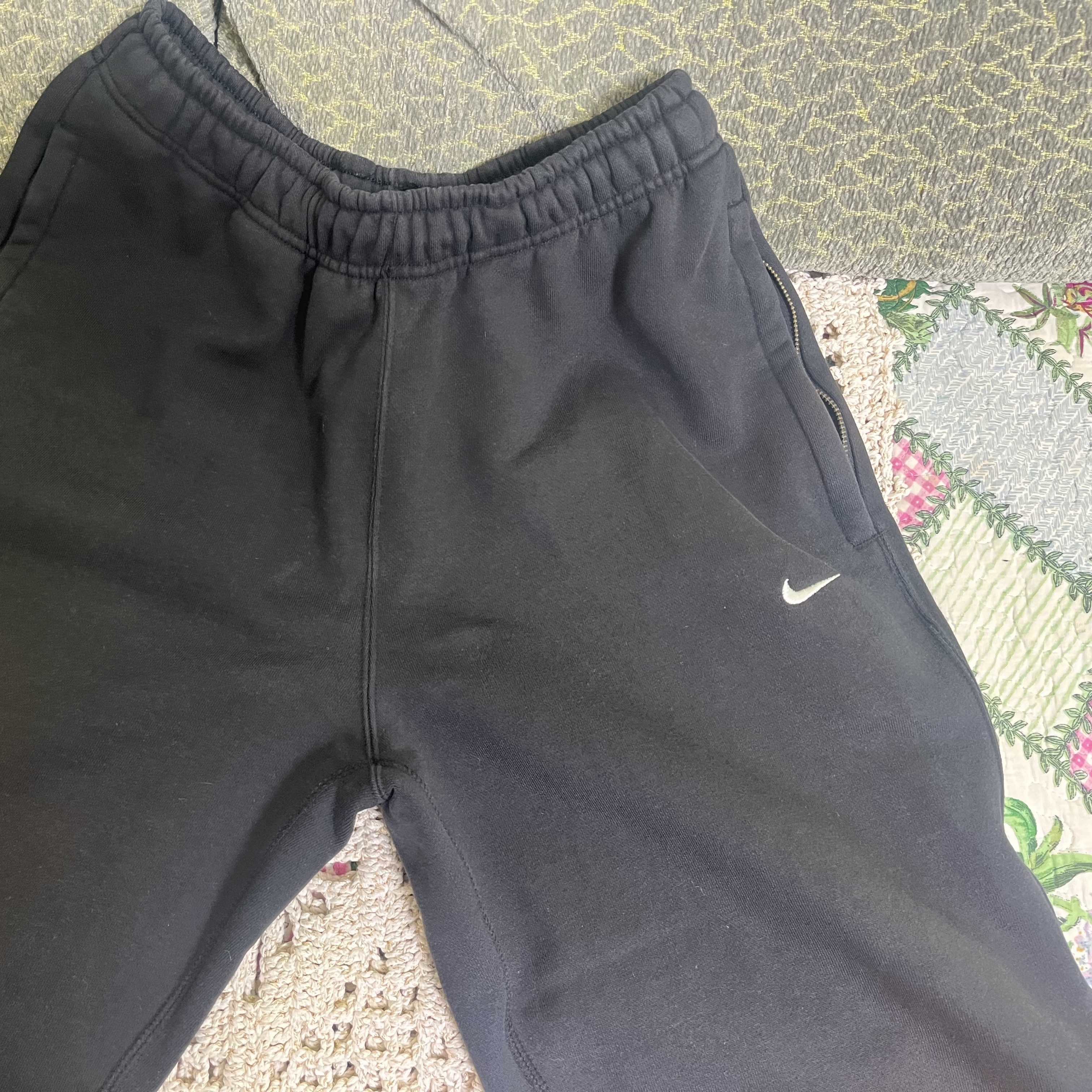 Nike NRG Solo Swoosh Fleece Pants Black - US/EU 착용 스타일
