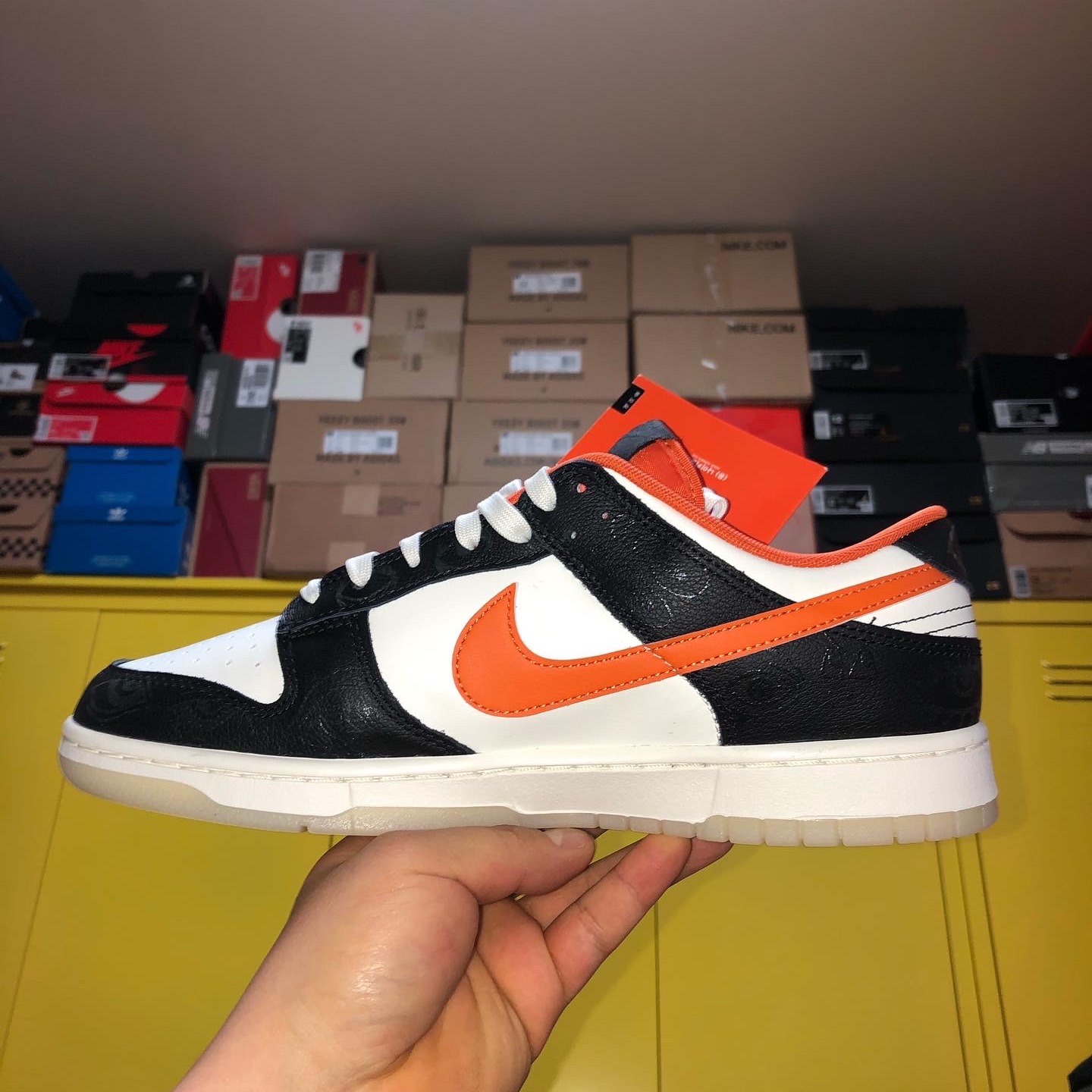 Nike Dunk Low Retro PRM Halloween 착용 스타일