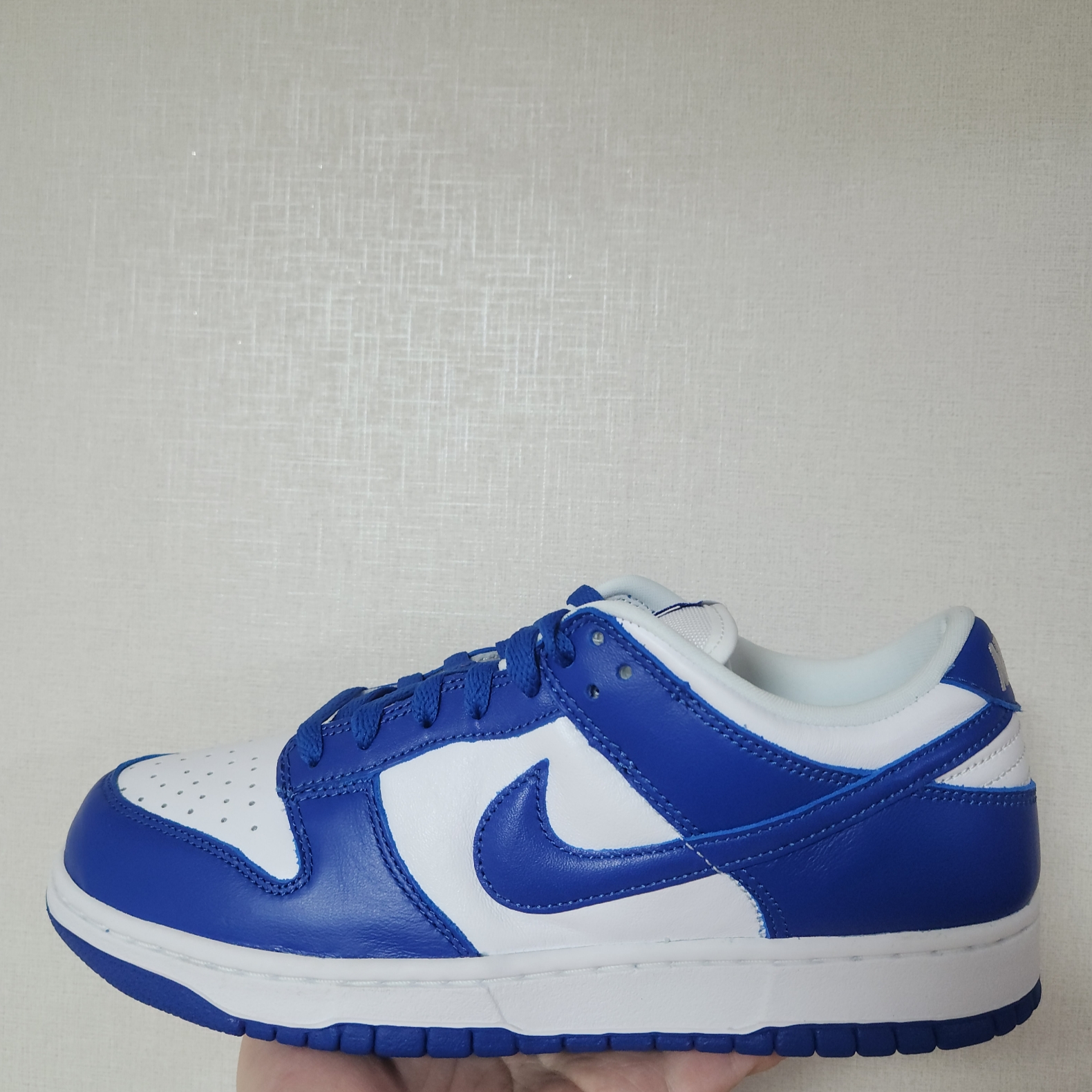 Nike Dunk Low SP Kentucky 2022 착용 스타일