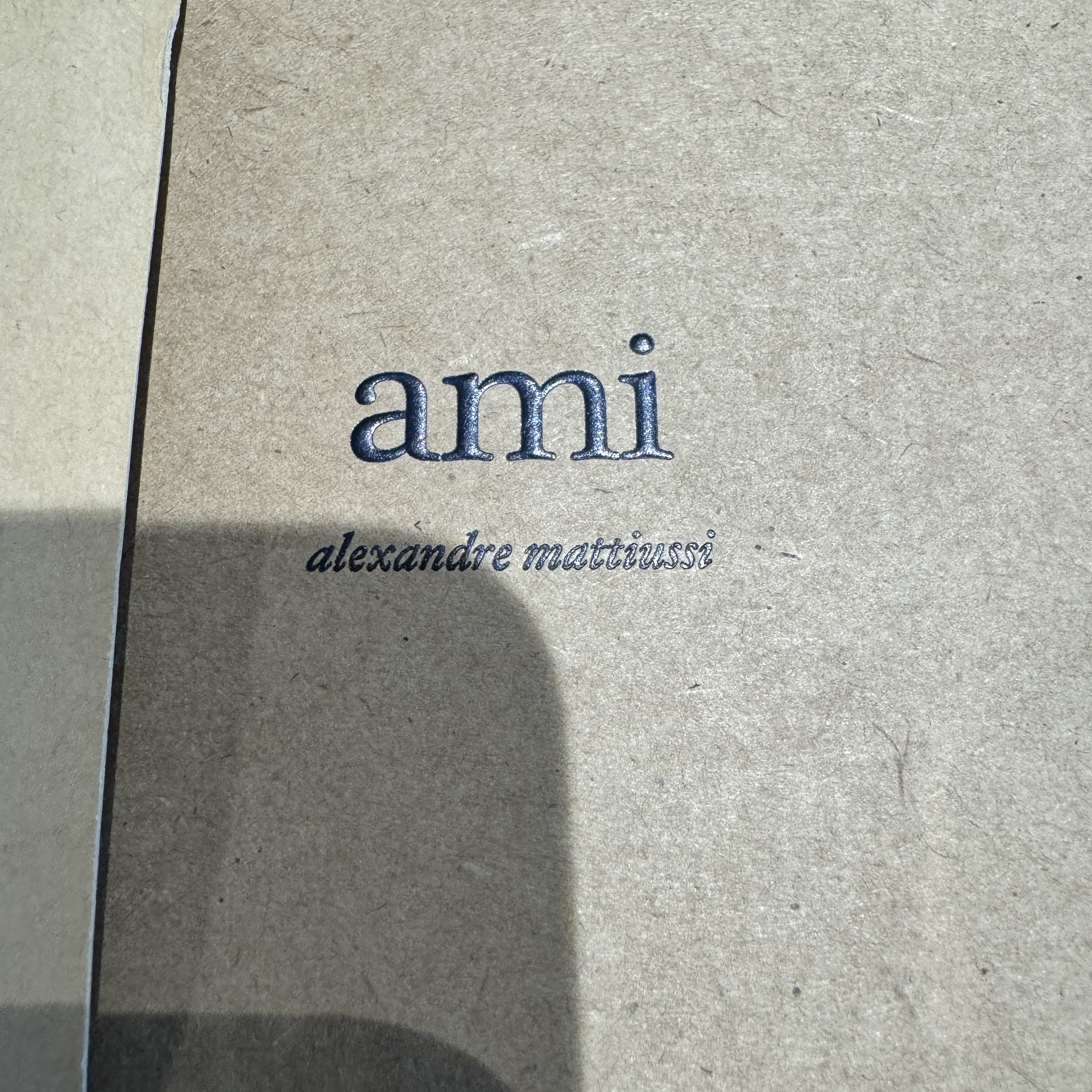 AMI de Coeur Keyring Red 착용 스타일 - 6