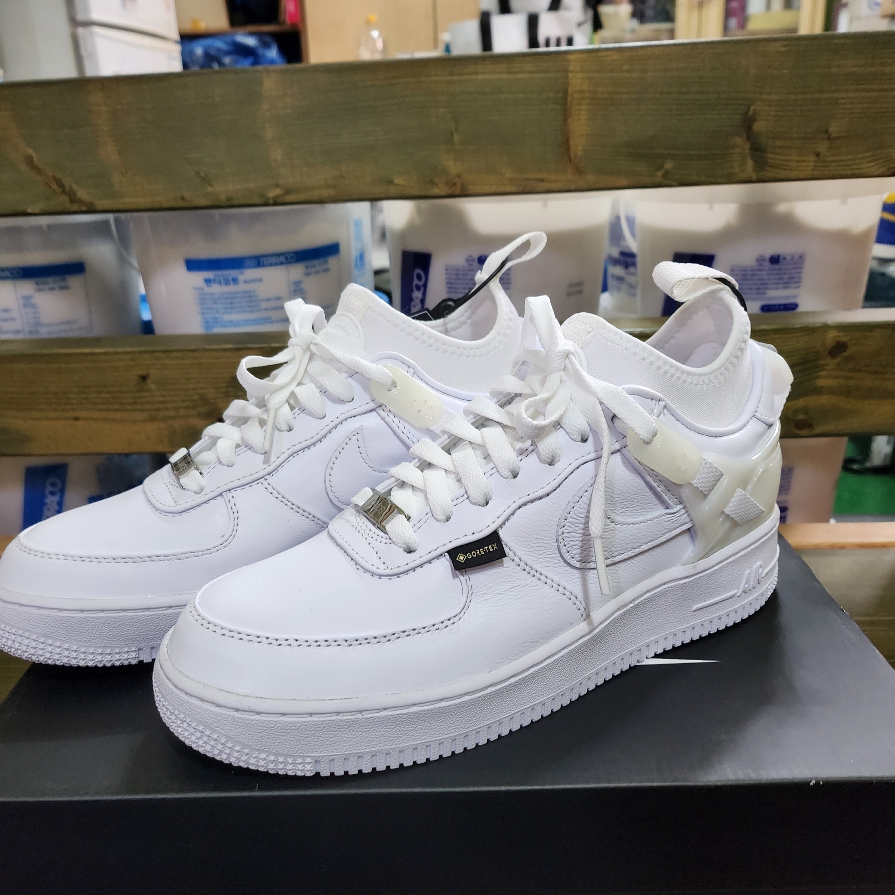 Nike x Undercover Air Force 1 Low SP White 착용 스타일