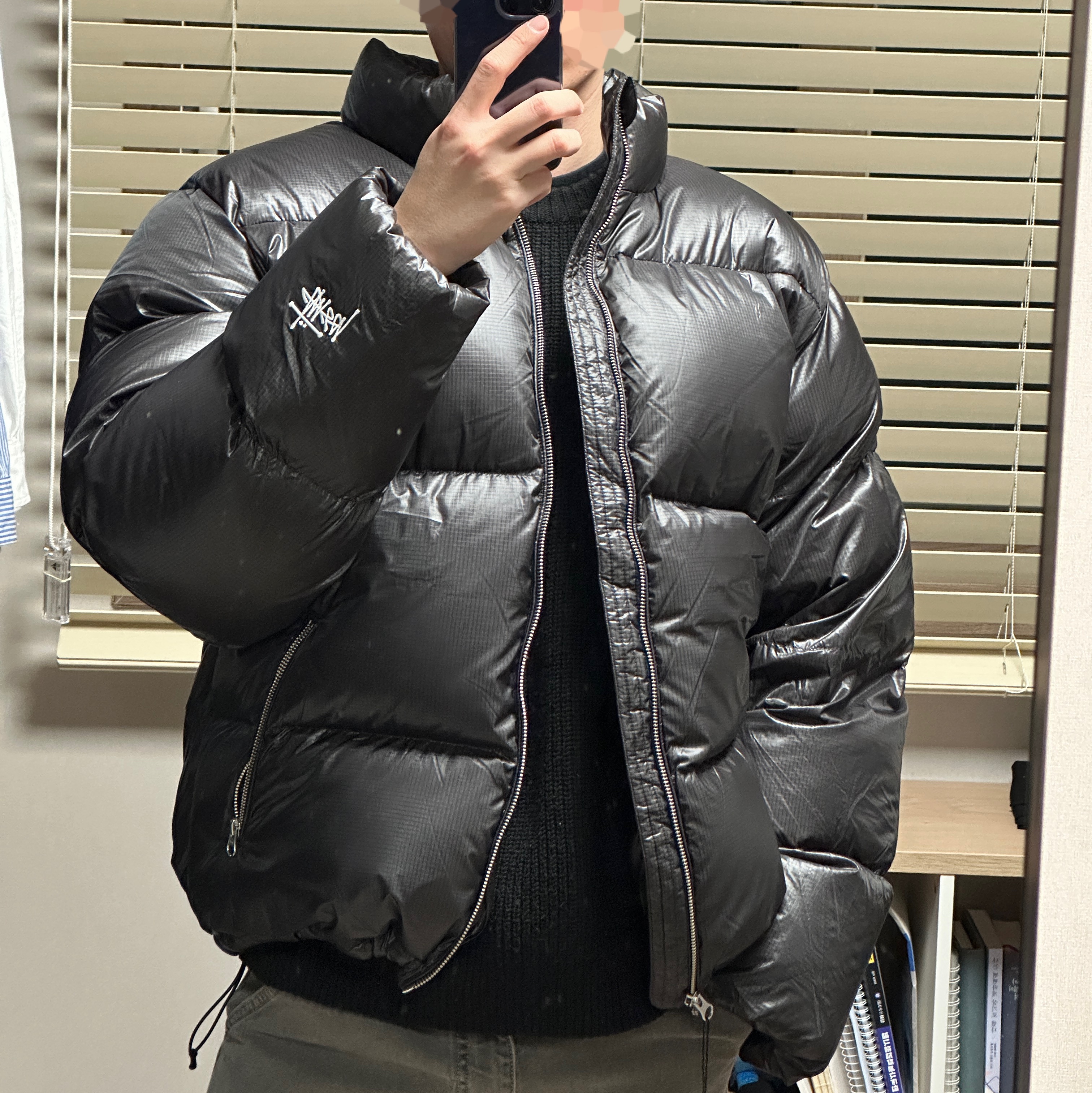 Stussy Down Puffer Parachute Ripstop Charcoal 착용 스타일