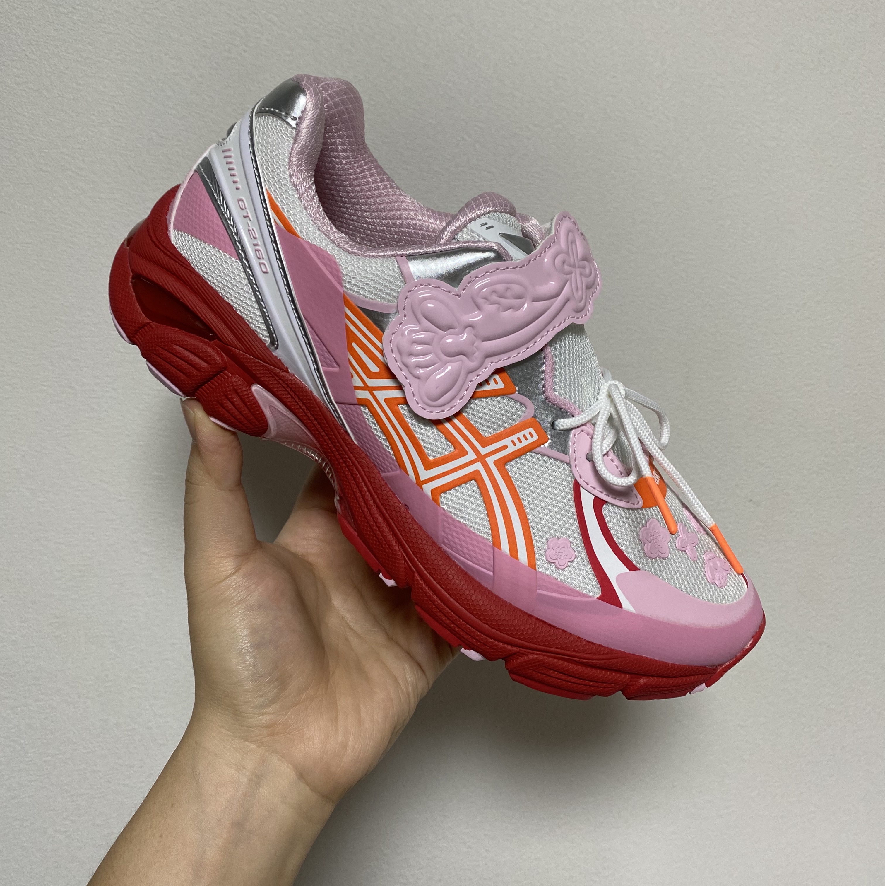 Asics x Cecilie Bahnsen GT-2160 White Habanero 착용 스타일