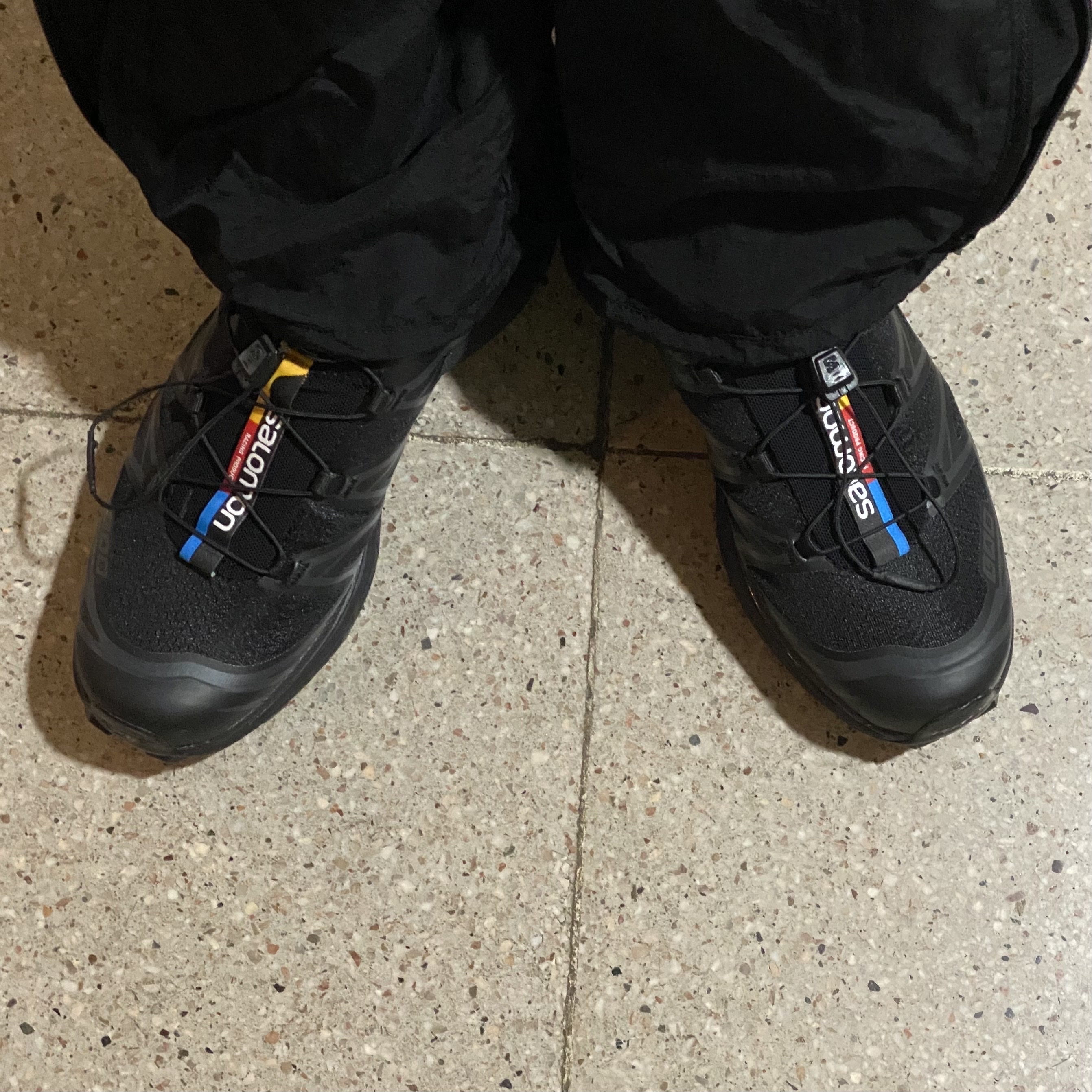 Salomon XT-6 ADV Black 착용 스타일