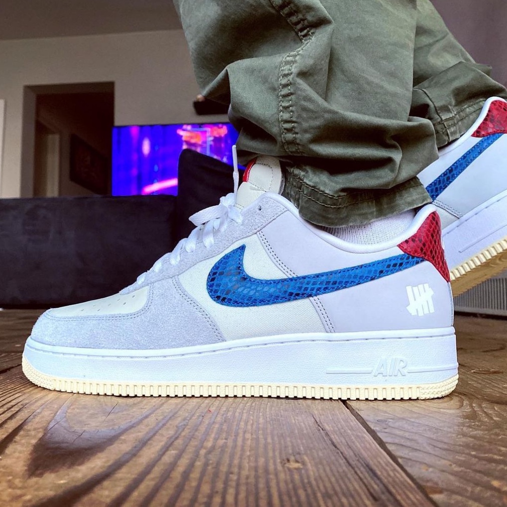 Nike x Undefeated Air Force 1 Low SP 5 On It 착용 스타일 - 3