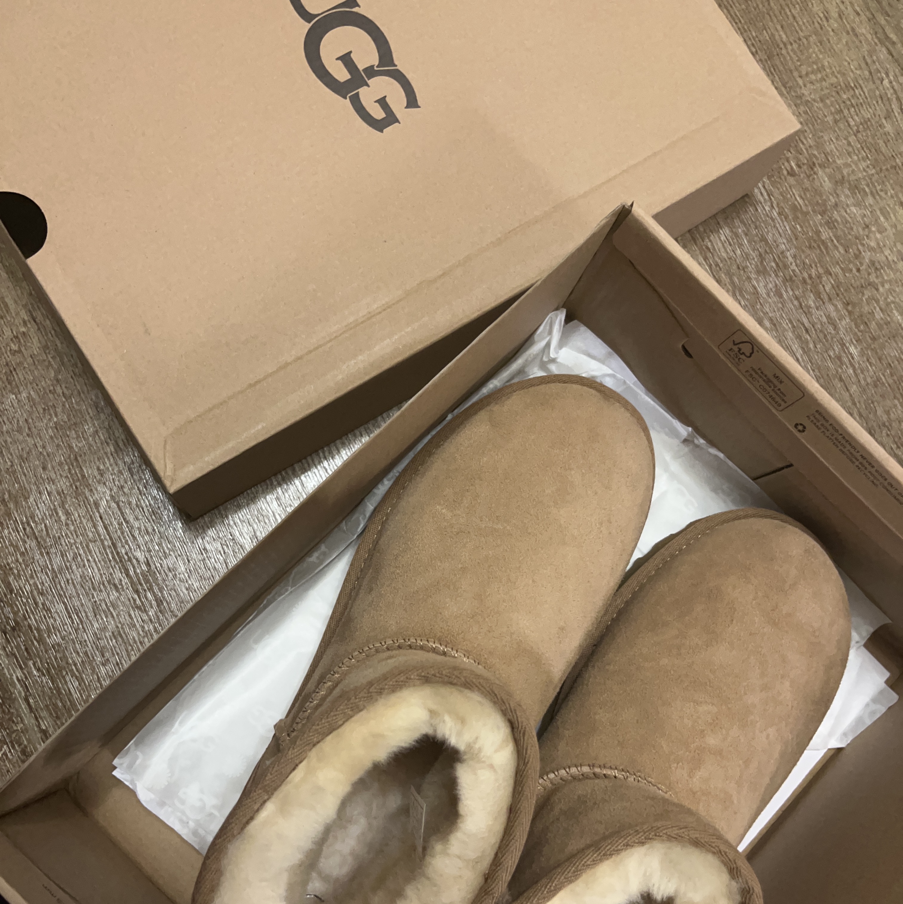 (W) UGG Classic Mini II Boots Chestnut 착용 스타일 - 1