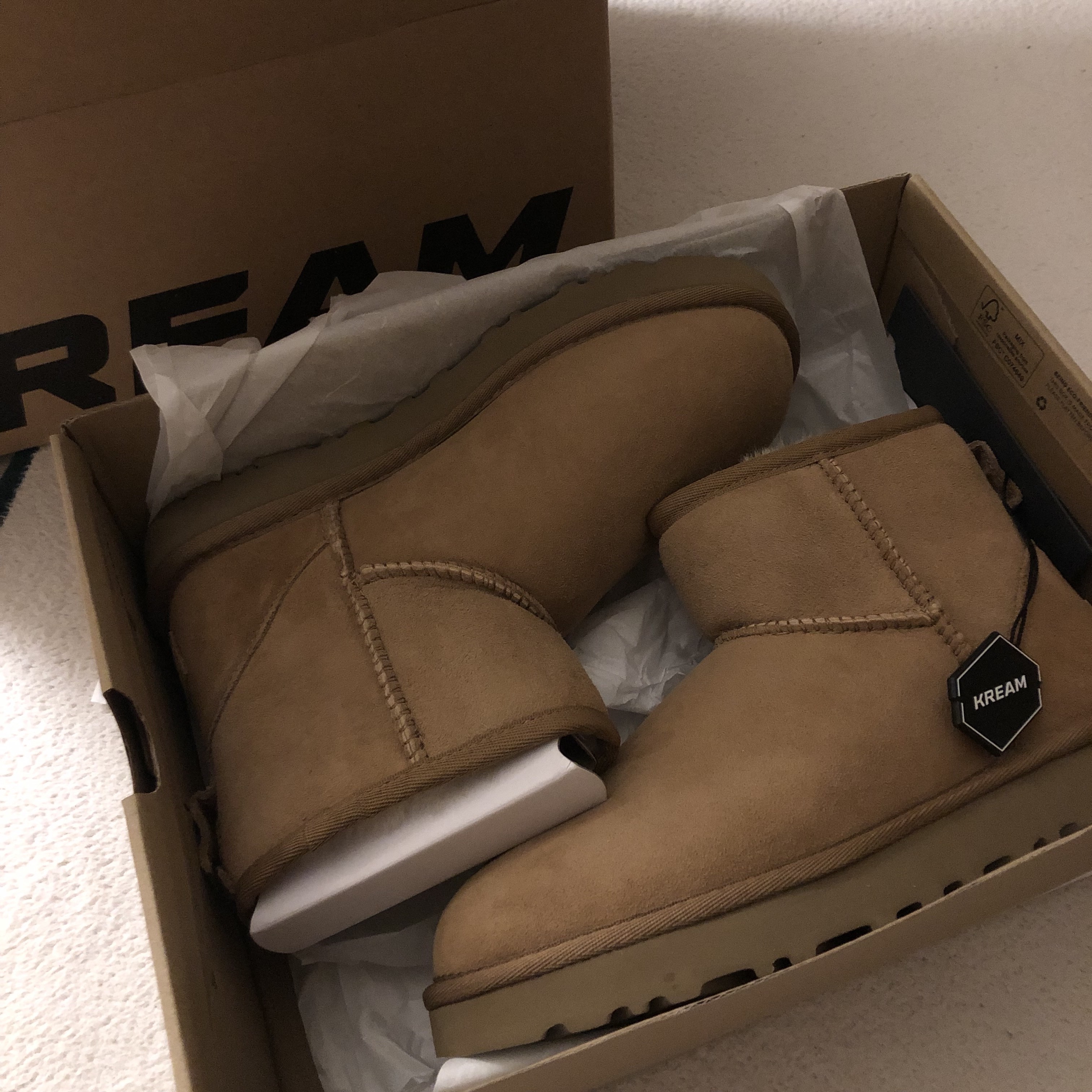 (W) UGG Classic Mini II Boots Chestnut 착용 스타일 - 3