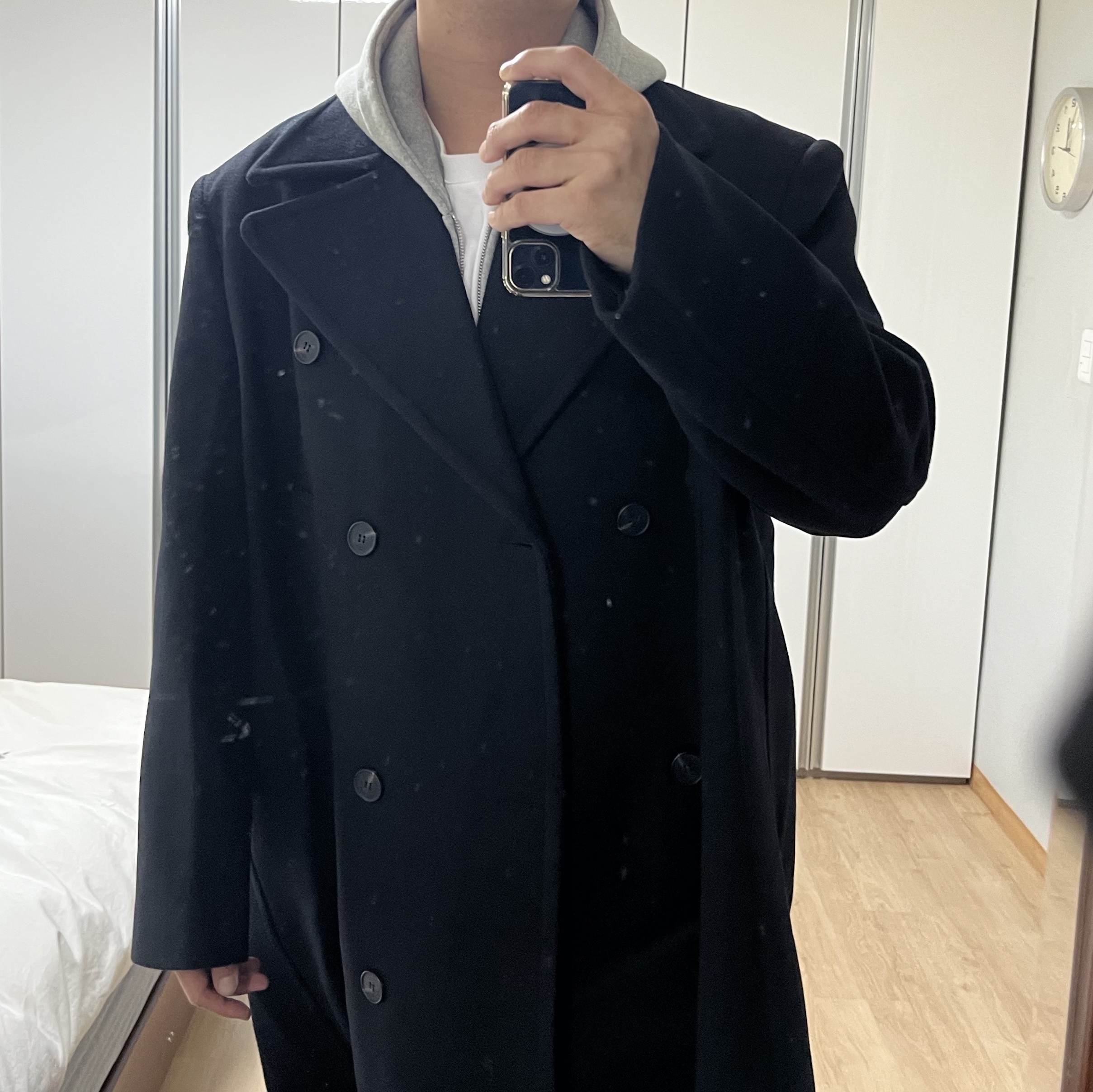 Undermycar Cura Maximum Oversized Double Coat Raven - 23FW 착용 스타일