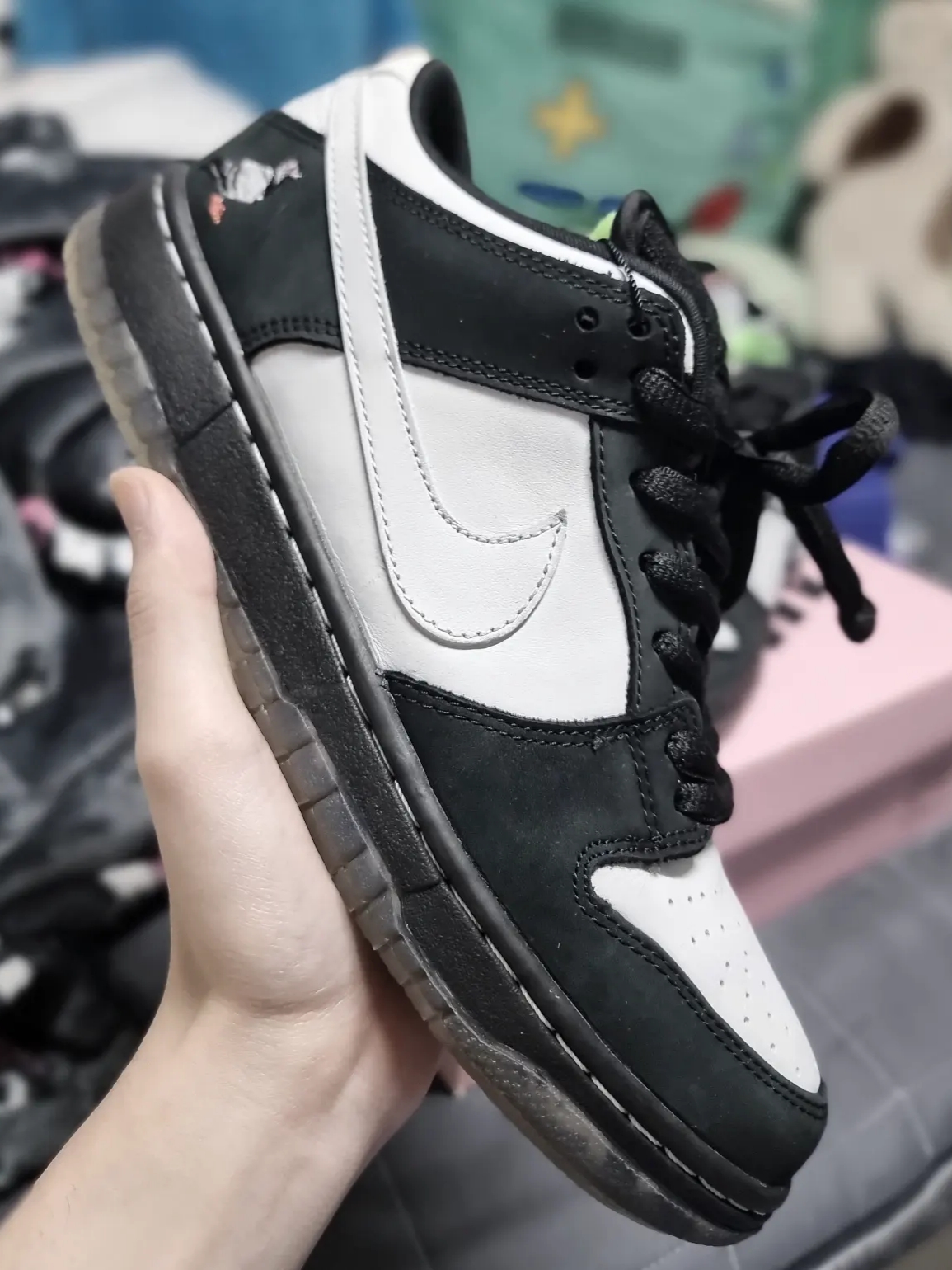 Nike x Staple SB Dunk Low Panda Pigeon 착용 스타일