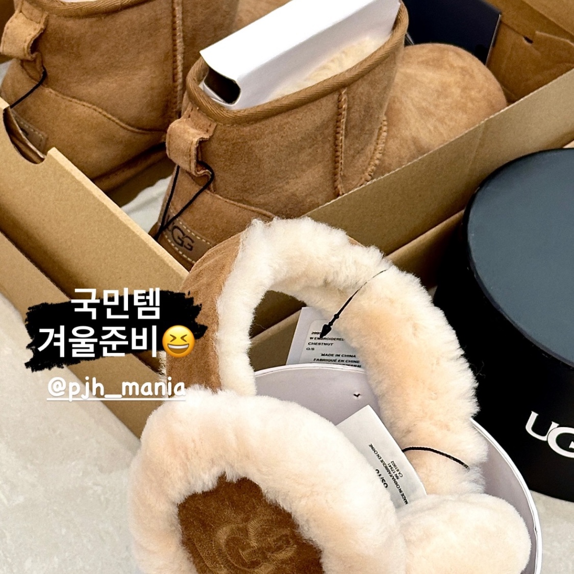 (W) UGG Embroidered Logo Earmuff Chestnut, (W) UGG Classic Mini II Boots Chestnut 착용 스타일