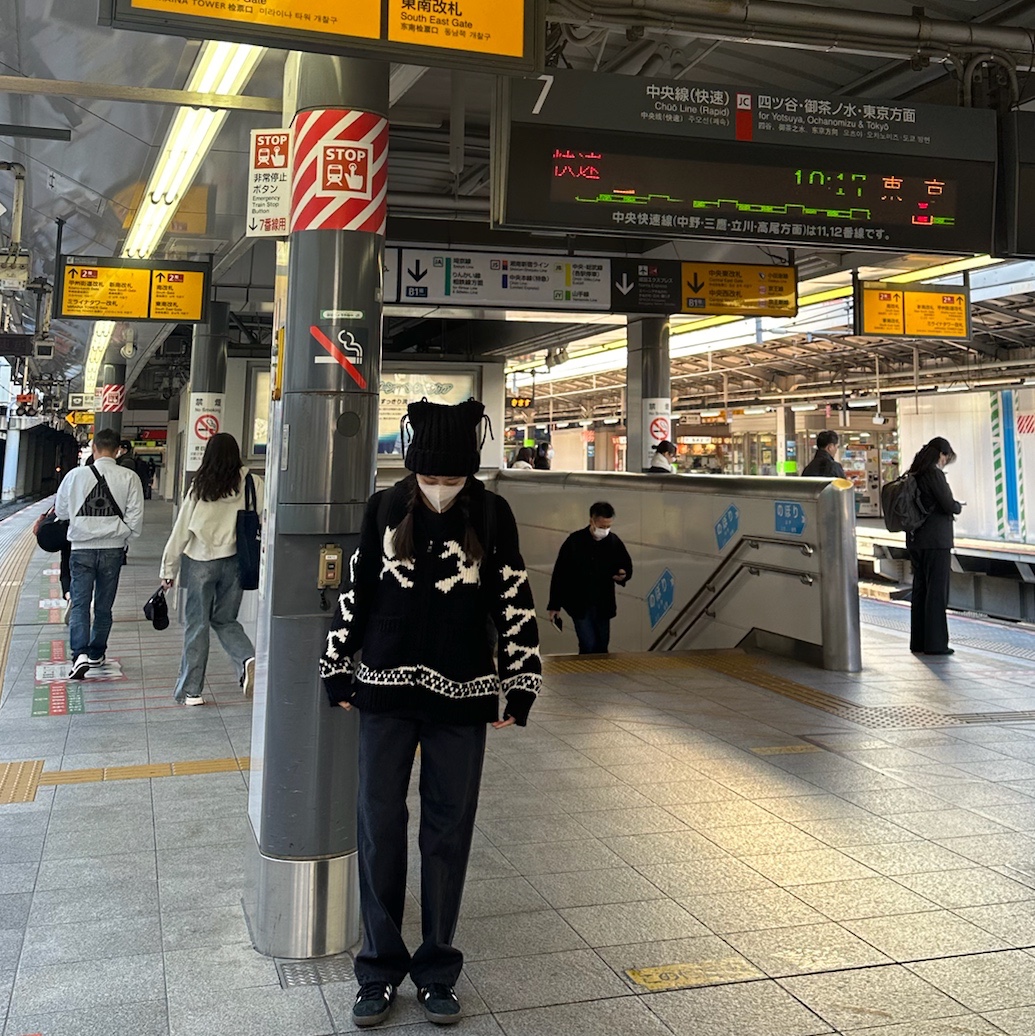 Adidas Spezial Handball Core Black, Porter Tanker Backpack Black 착용 스타일 - 3