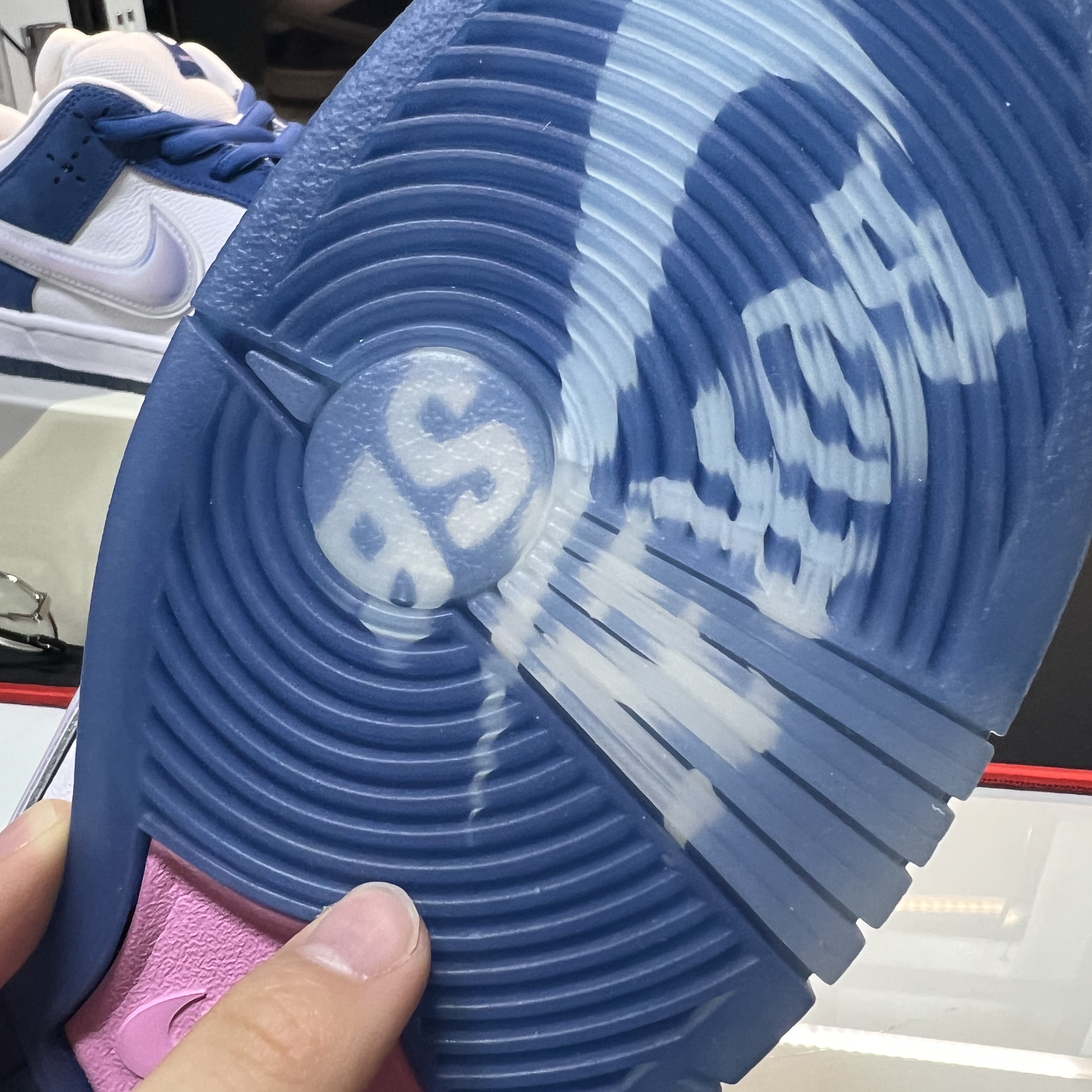 Nike x Born X Raised SB Dunk Low Pro QS One Block at a Time 착용 스타일 - 4
