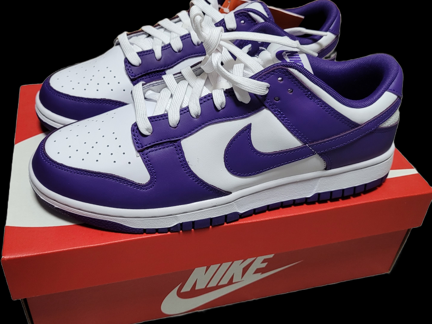 Nike Dunk Low Retro Championship Court Purple 착용 스타일