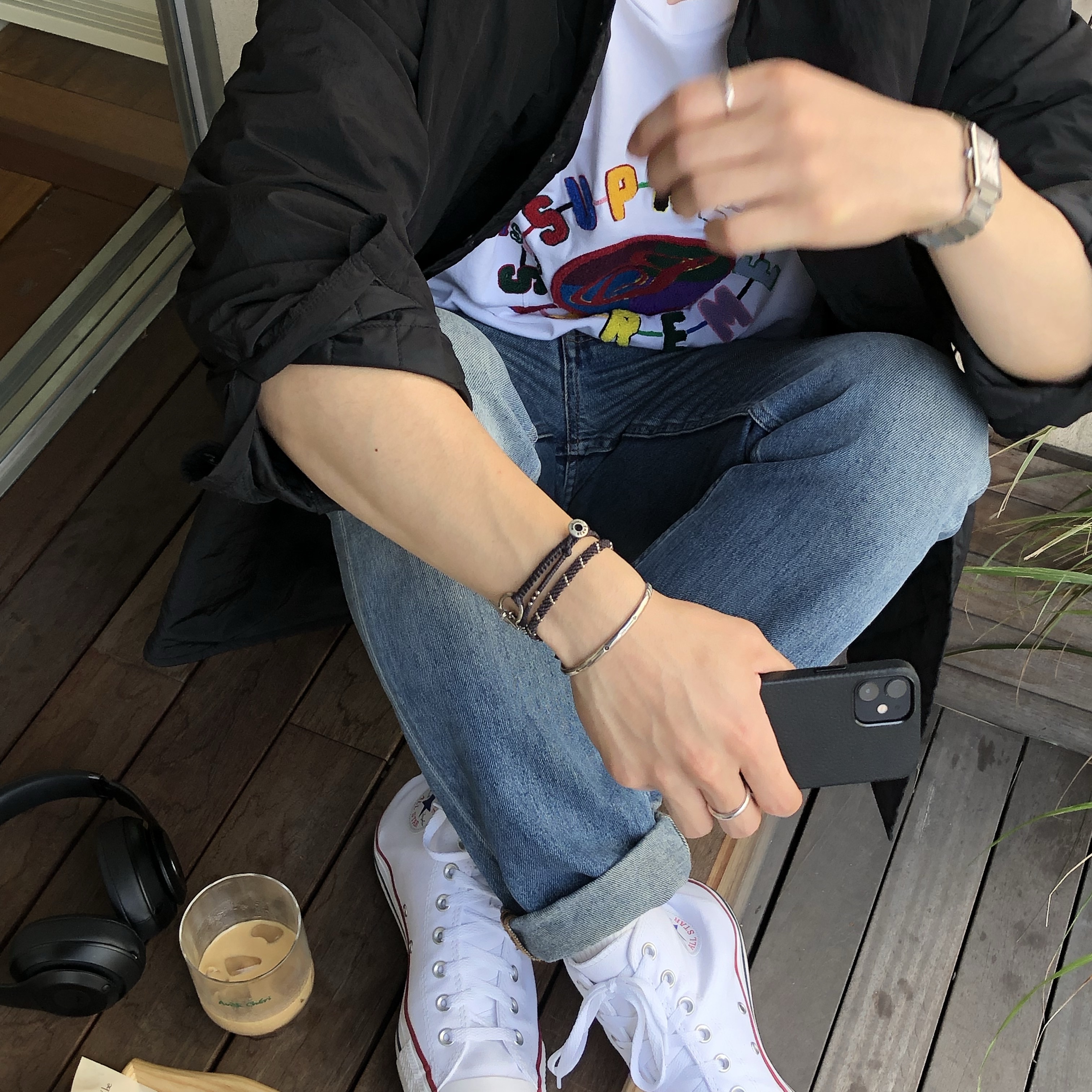 Supreme Chenille Crest S/S Top White - 23SS, Beats Studio 3 Wireless Over Ear Headphone Matt Black (Korean Ver.) 착용 스타일 - 2