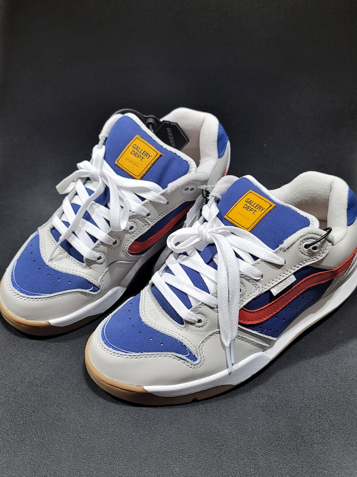 Vans Vault x Gallery Dept. Rowley XLT LX Blue Steel 착용 스타일