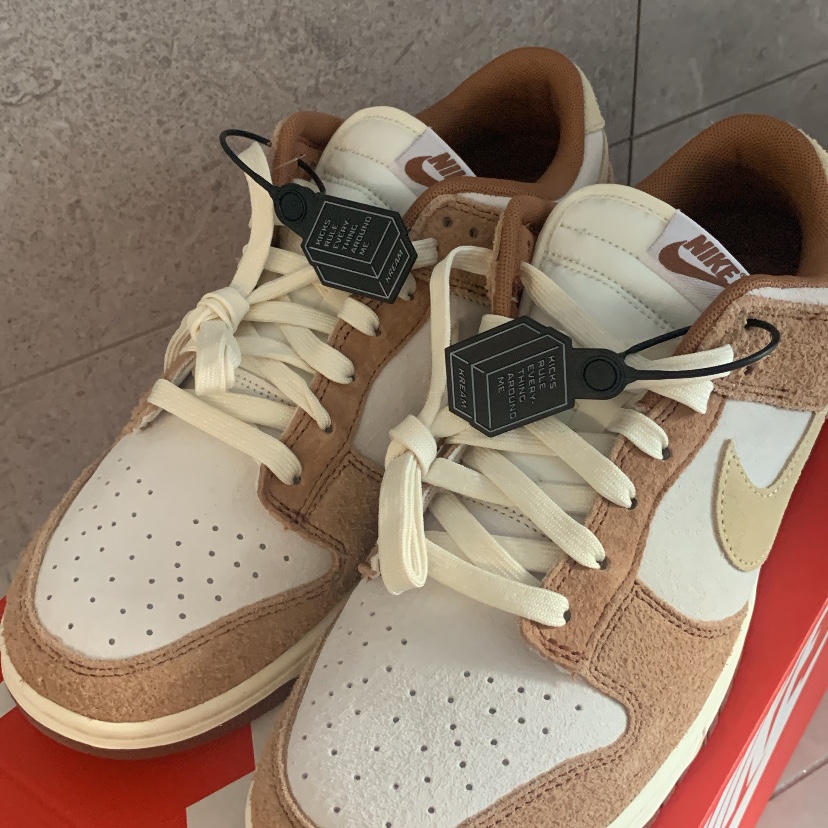 Nike Dunk Low Pro Premium Medium Curry 착용 스타일 - 2