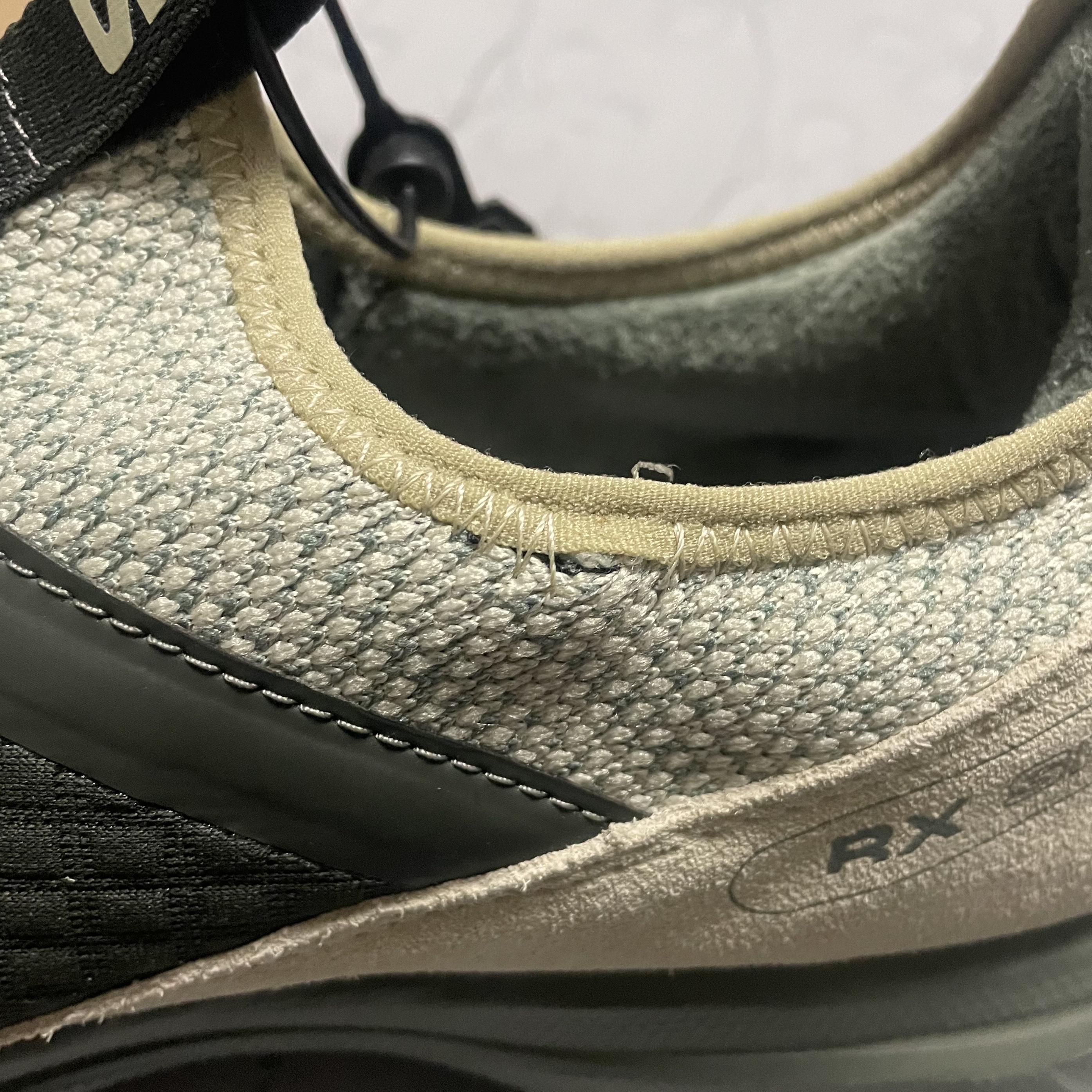 Salomon RX Snug Moss Gray 착용 스타일