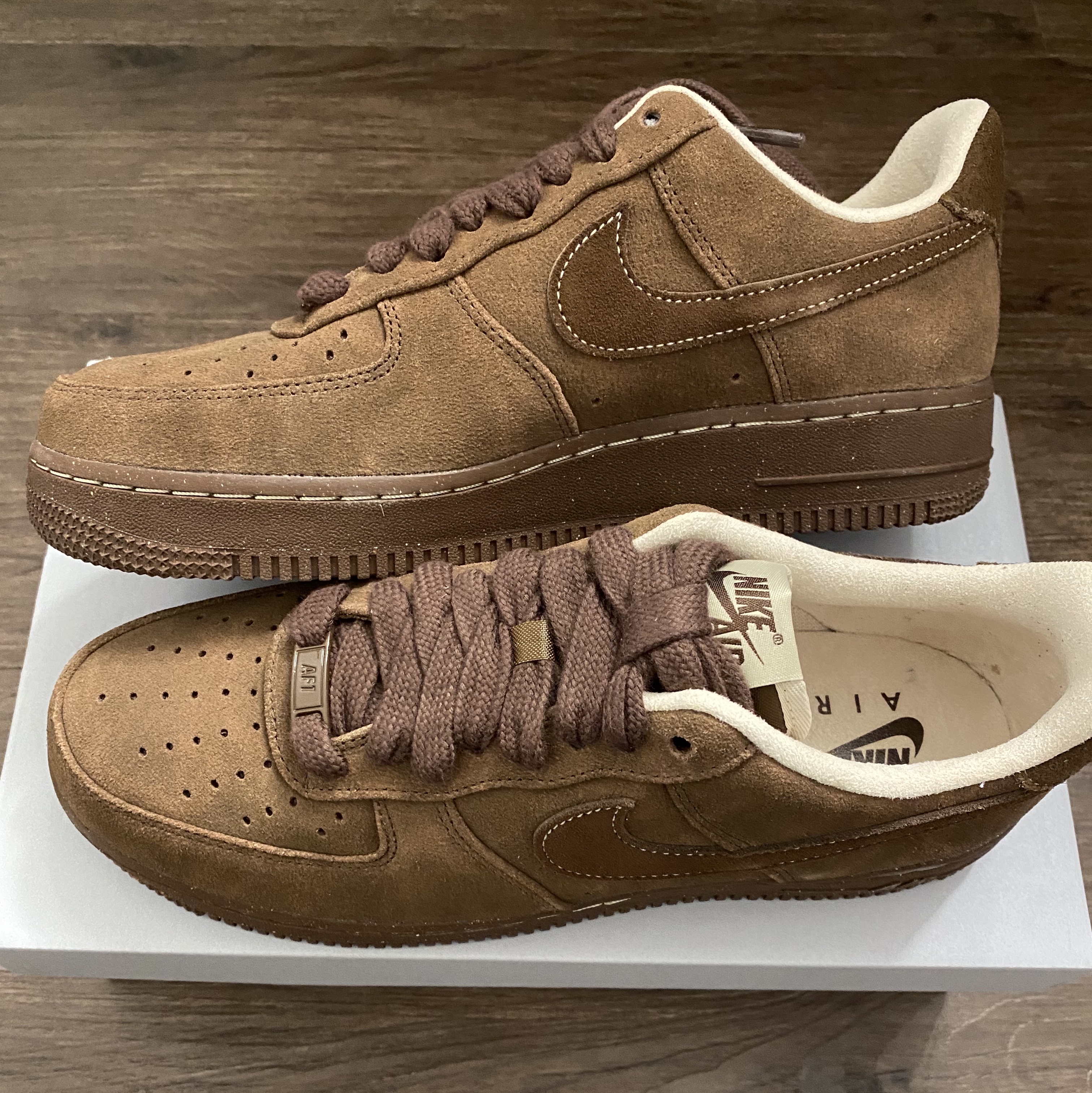 (W) Nike Air Force 1 '07 Cacao Wow 착용 스타일