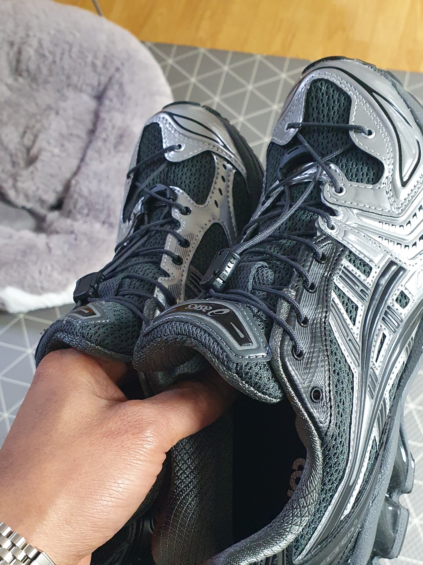 Asics x Unaffected Gel-Kayano 14 Silver Moon 착용 스타일