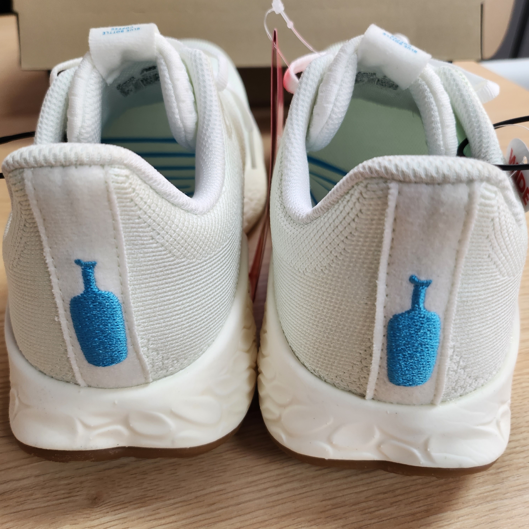 New Balance x Blue Bottle Coffee Fresh Foam X 1080v12 Undyed With Blue - 2E Wide 착용 스타일 - 10