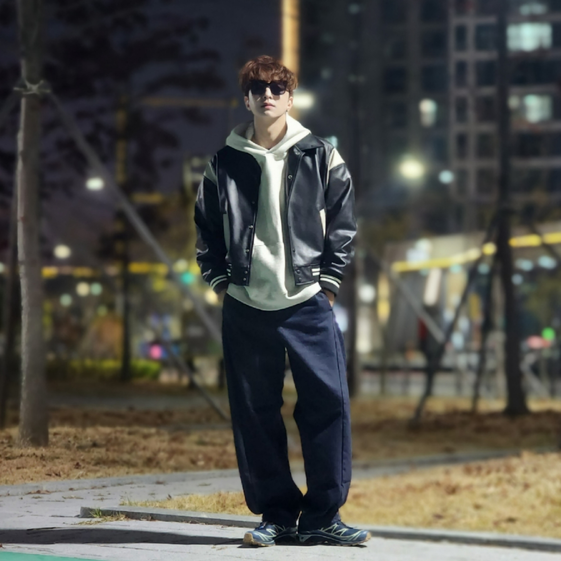 Essentials The Core Collection Hoodie Light Oatmeal, Salomon XT-6 GTX Carbon Bering Sea 착용 스타일 - 1