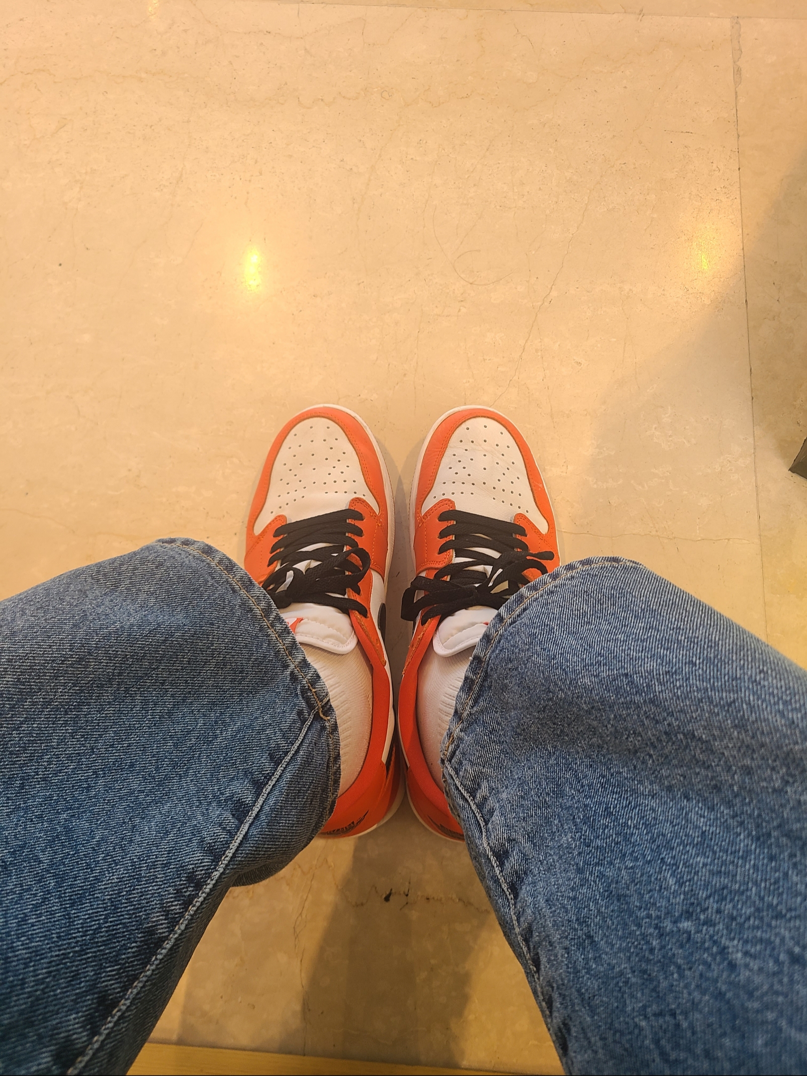 Jordan 1 Low OG Starfish 착용 스타일