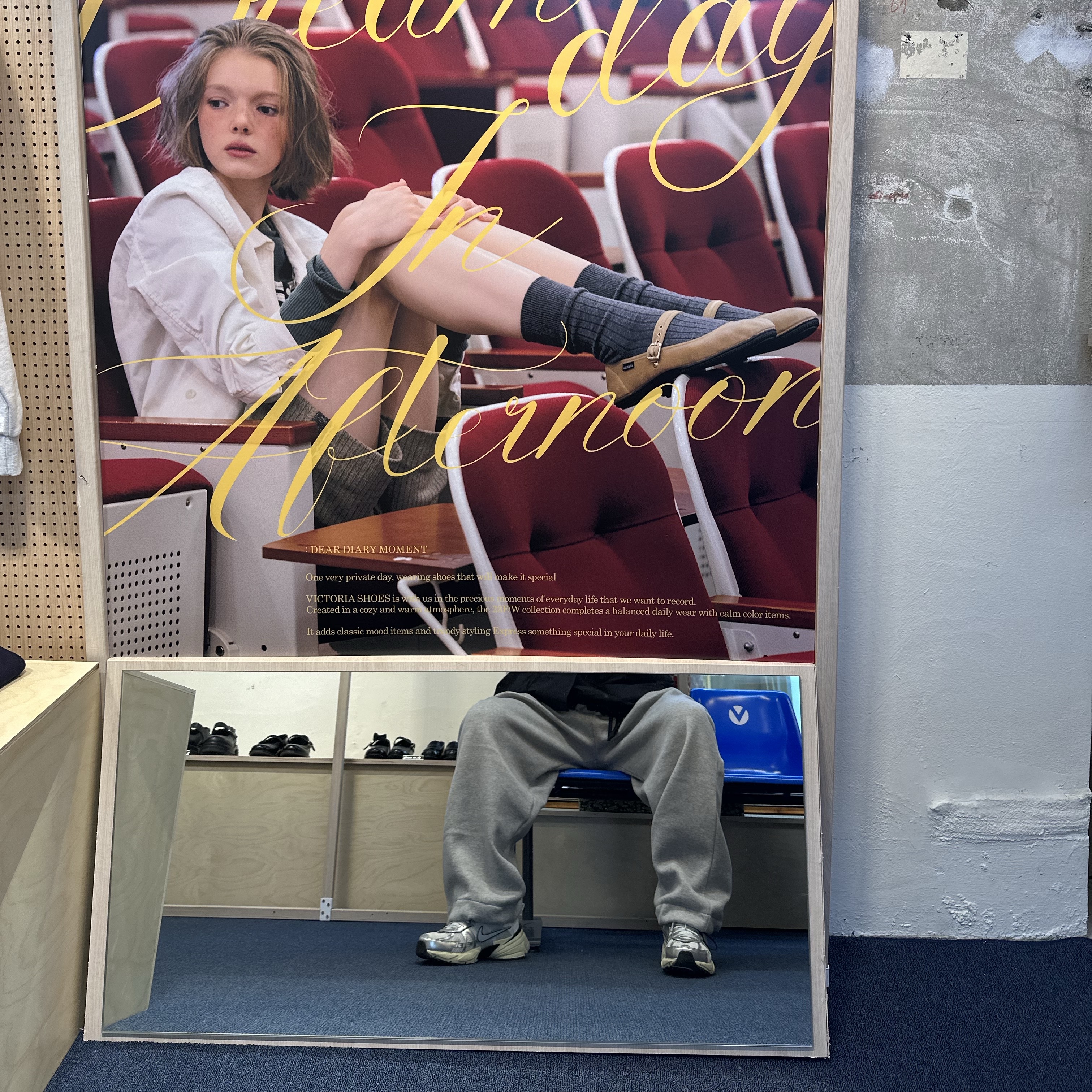 Nike V2K Run Summit White Metallic Silver 착용 스타일