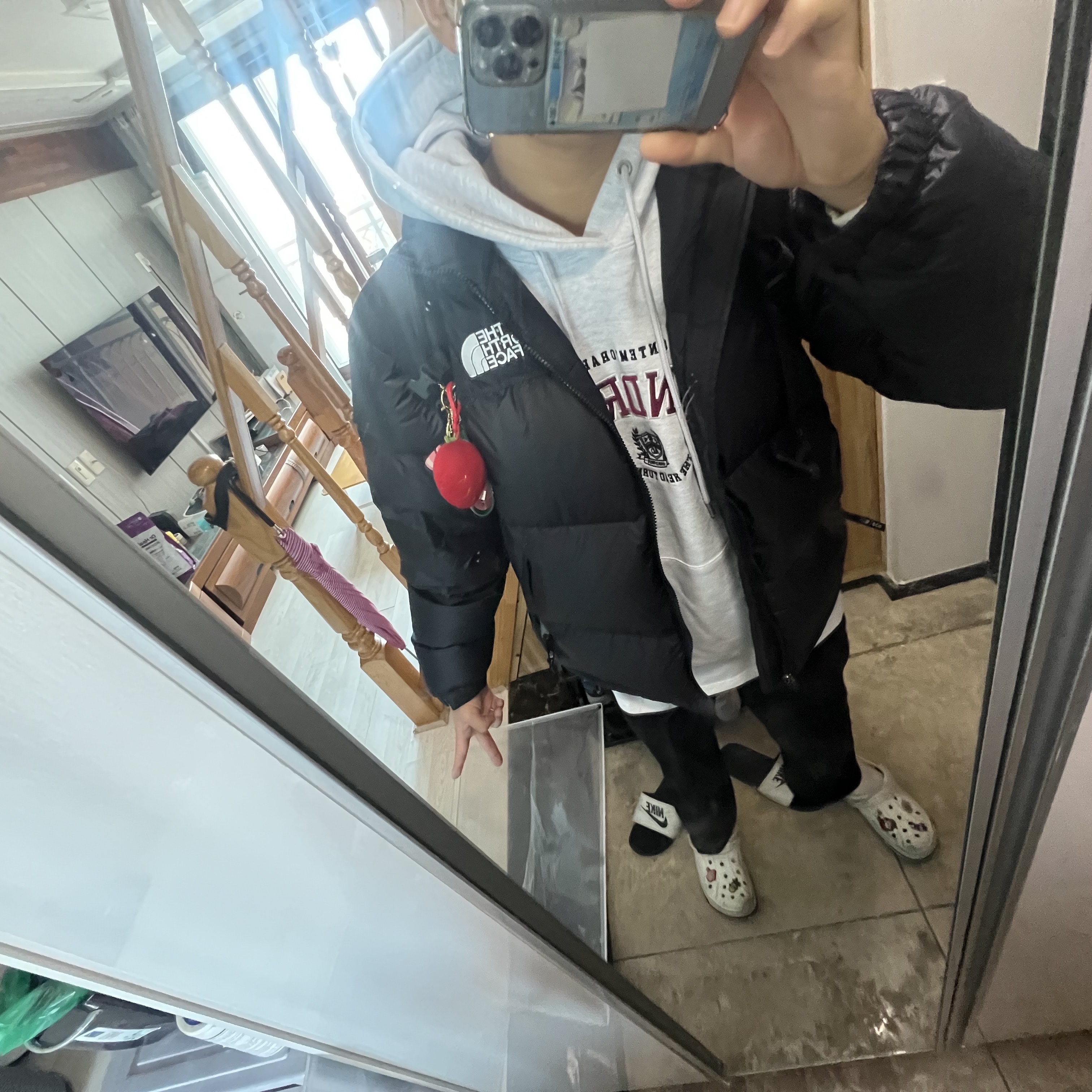 The North Face 1996 Eco Nuptse Jacket Black 착용 스타일