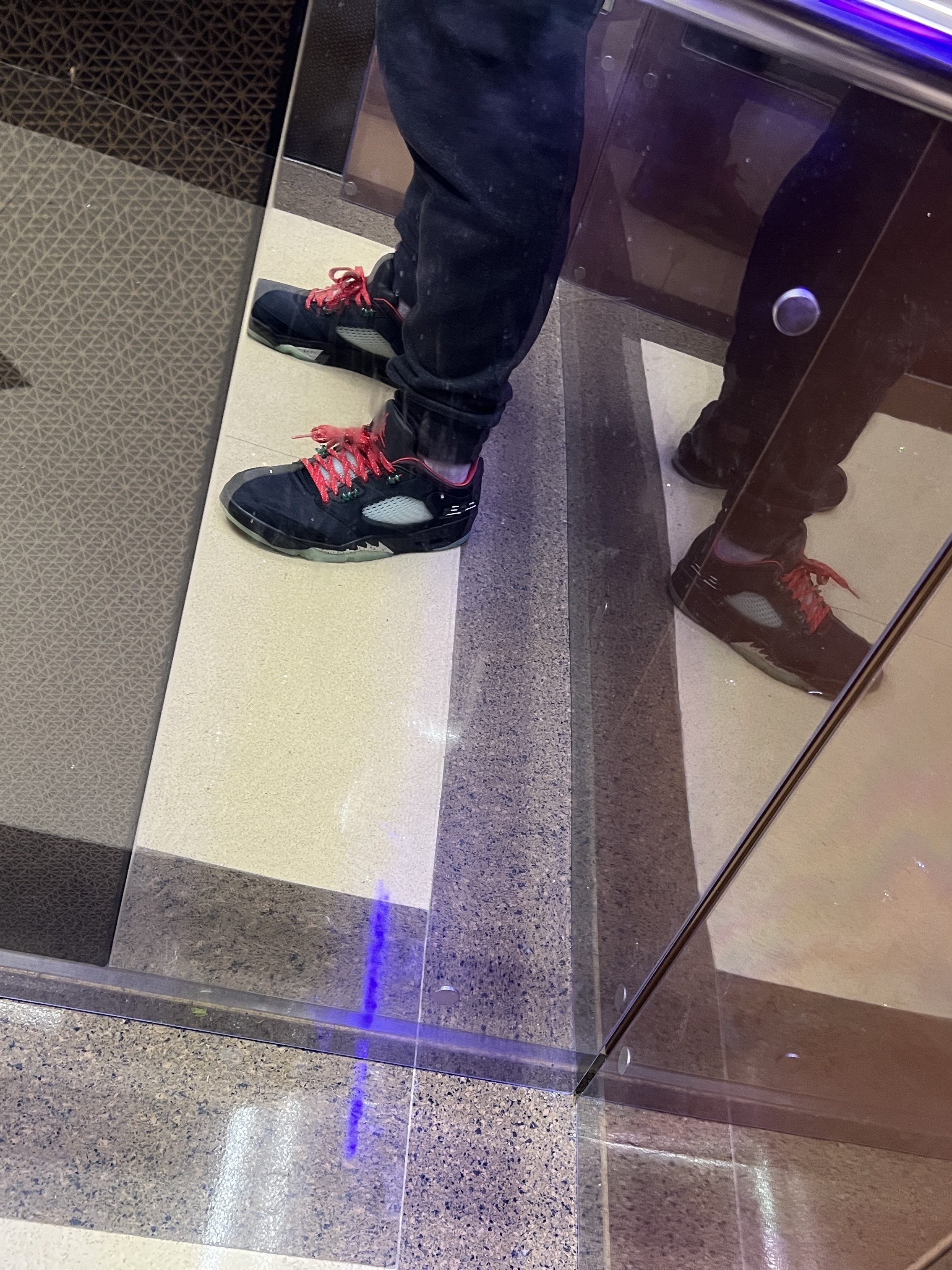 Jordan 5 x Clot Retro Low SP Anthracite 착용 스타일