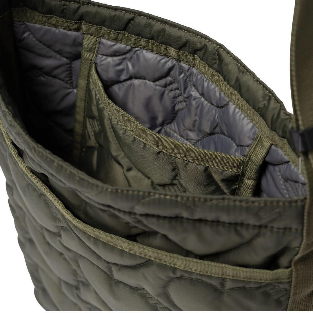 Human Made Heart Quilting Shoulder Bag Olive Drab 착용 스타일