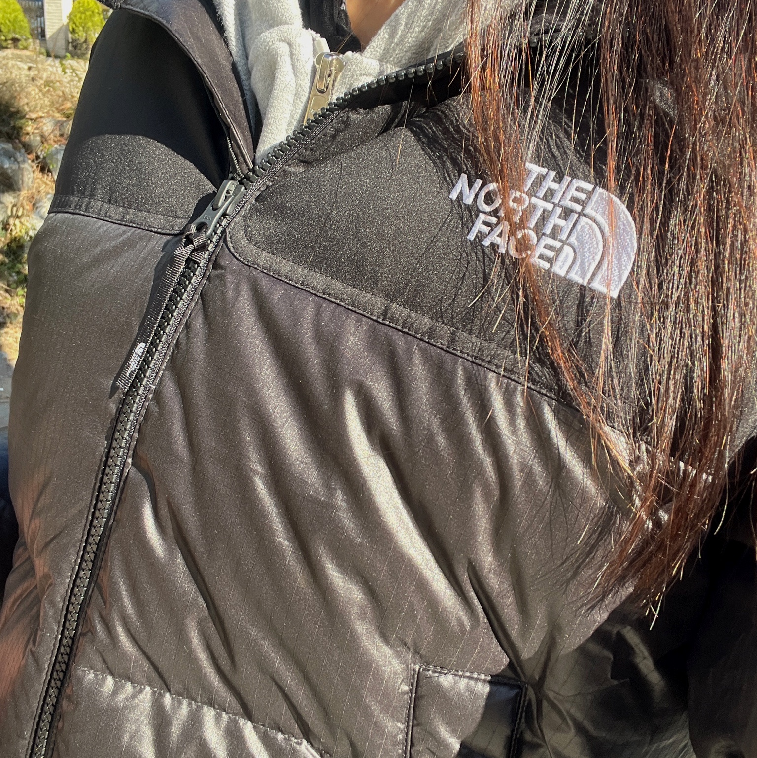 (W) The North Face White Label Novelty Nuptse Down Jacket Black 착용 스타일