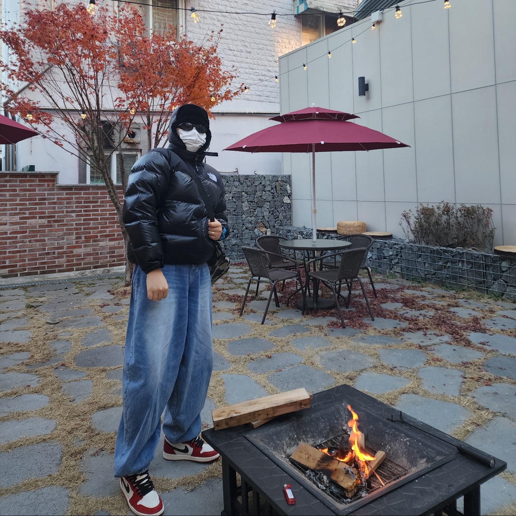Palace Trooper Hat Black - 22FW, Oakley Eye Jacket Redux Matte Black Frame Prizm Grey Lenses High Bridge Fit 착용 스타일 - 6