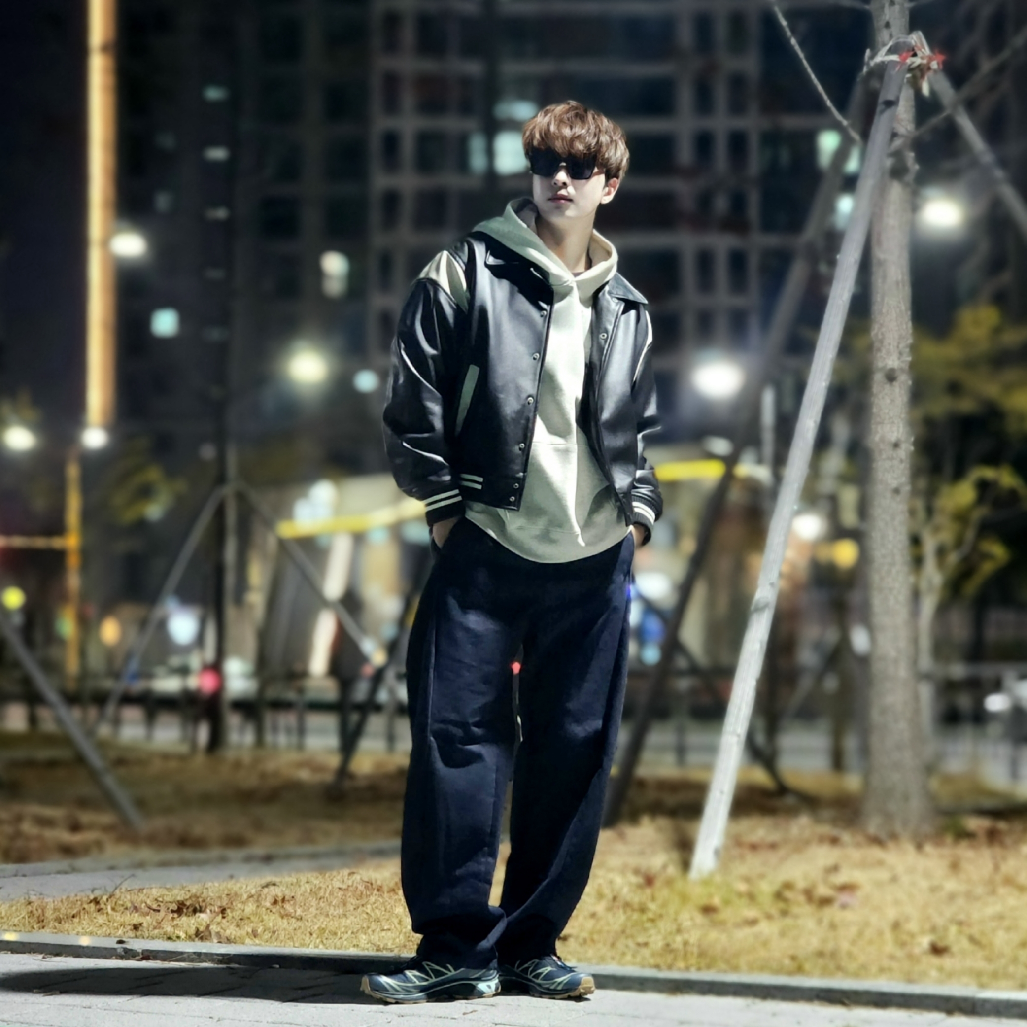 Essentials The Core Collection Hoodie Light Oatmeal, Salomon XT-6 GTX Carbon Bering Sea 착용 스타일 - 2