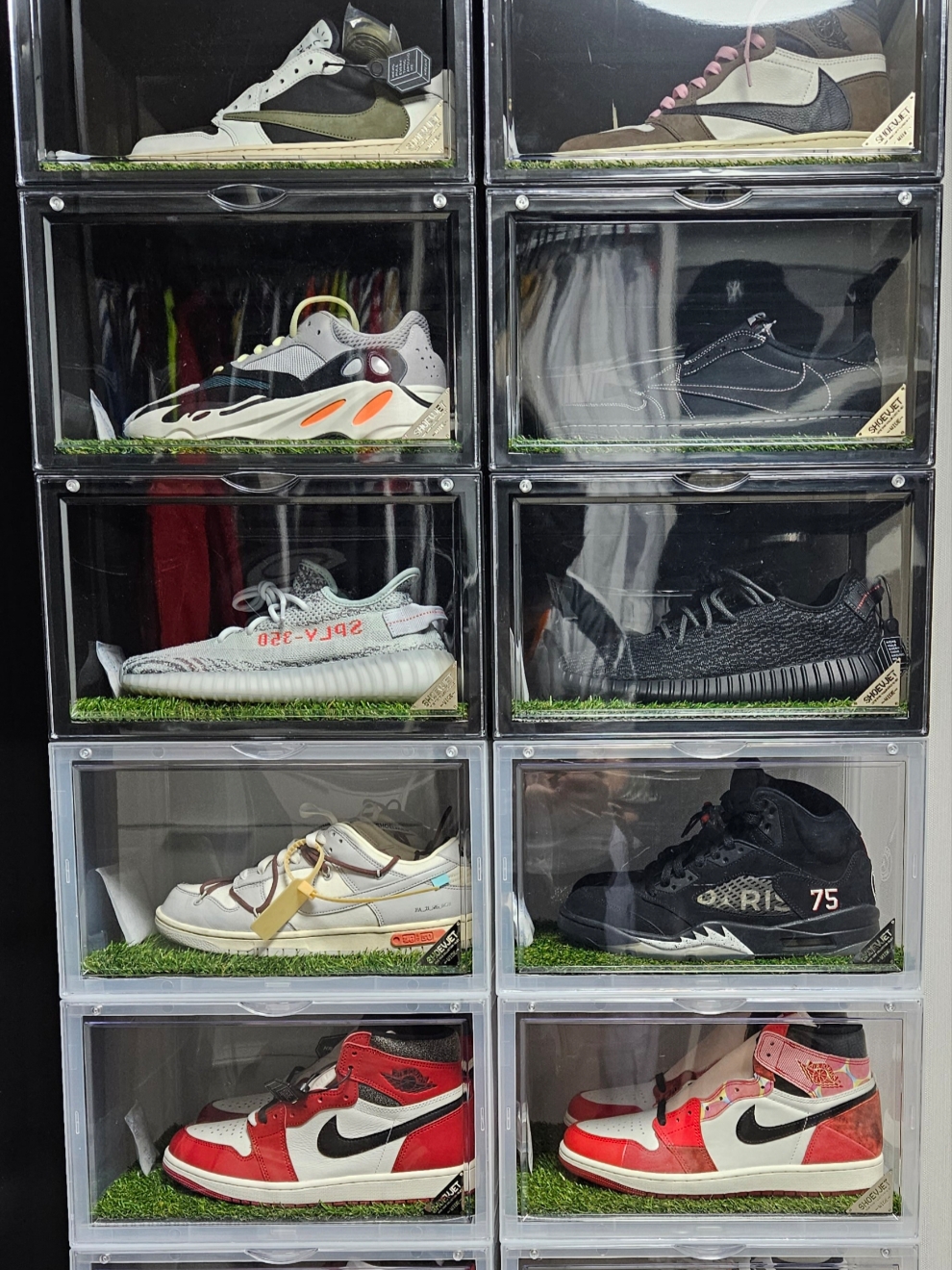 (W) Jordan 1 x Travis Scott Retro Low OG SP Medium Olive, Jordan 1 x Travis Scott Retro High OG SP Mocha 착용 스타일