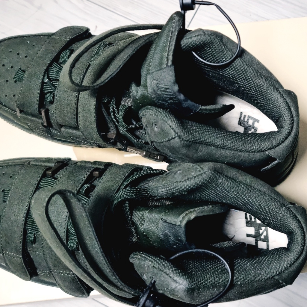 Nike x Billie Eilish Air Force 1 High '07 SP Sequoia 착용 스타일