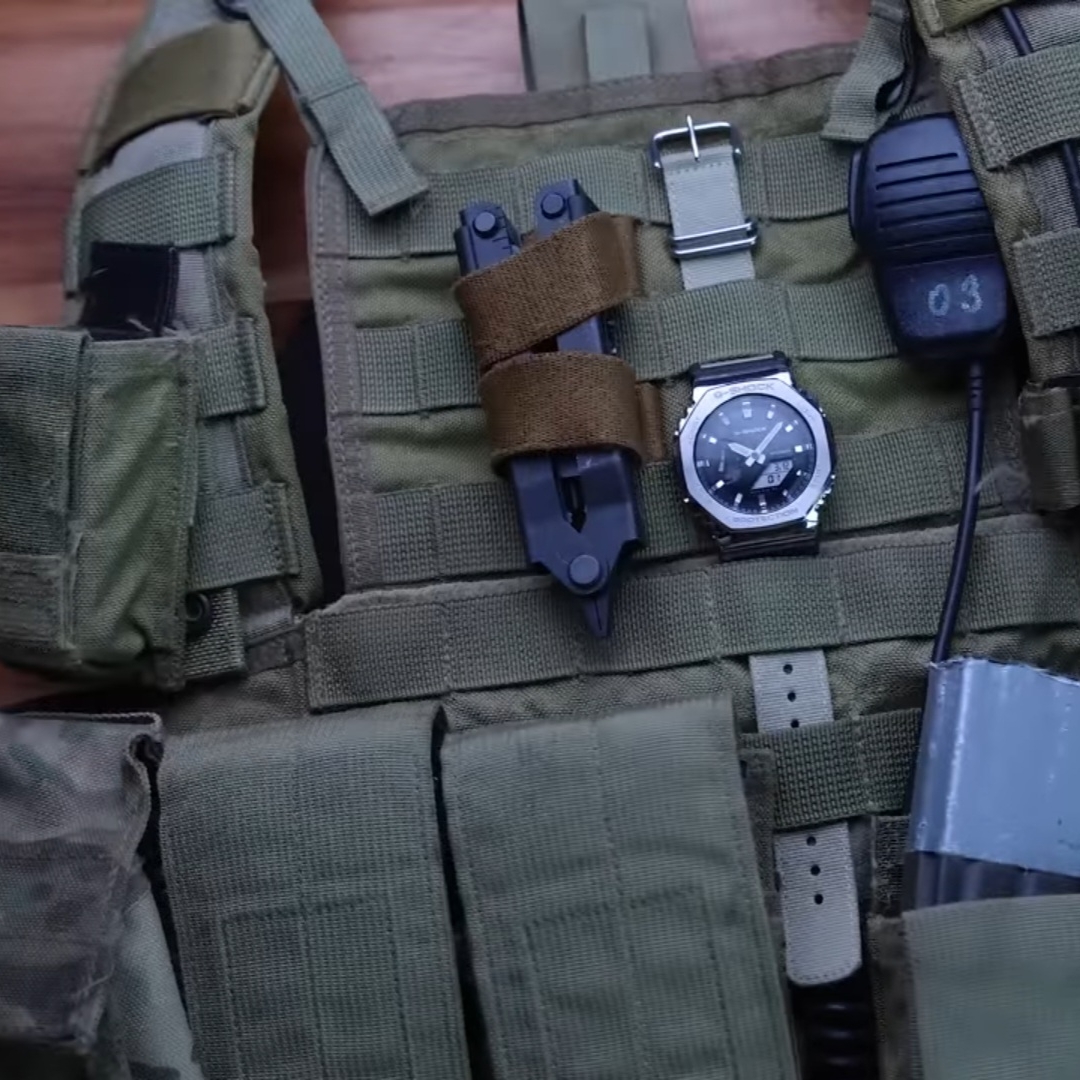Casio G-Shock GM-2100-1A, Casio G-ShockGM-2100C-5ADR 착용 스타일 - 6