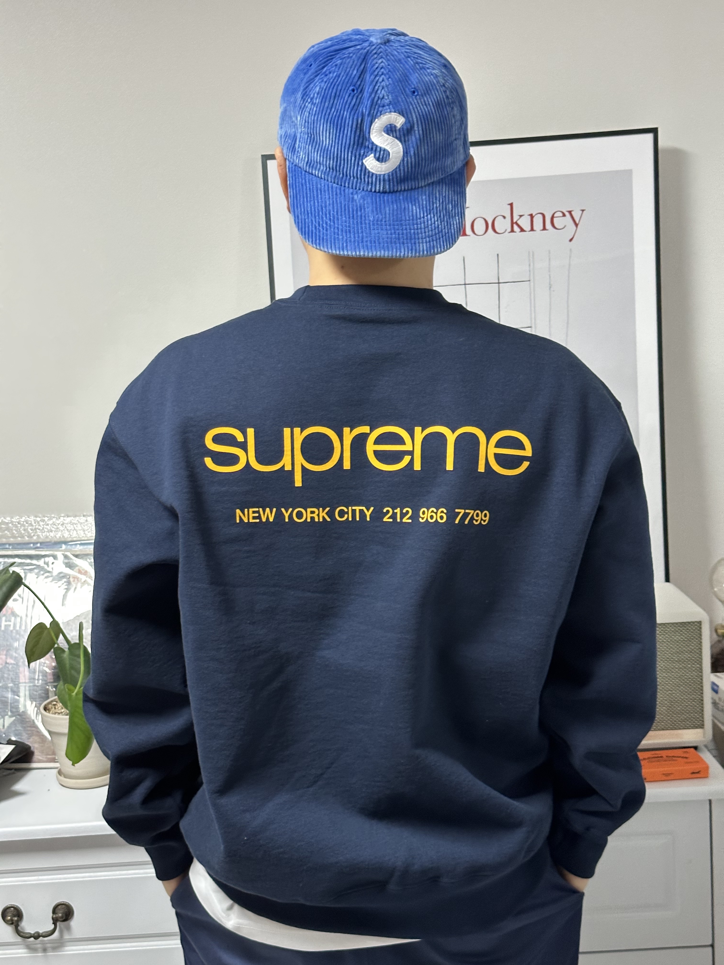 Supreme Corduroy S Logo 6-Panel Royal - 23FW, Supreme NYC Crewneck Navy - 23FW 착용 스타일