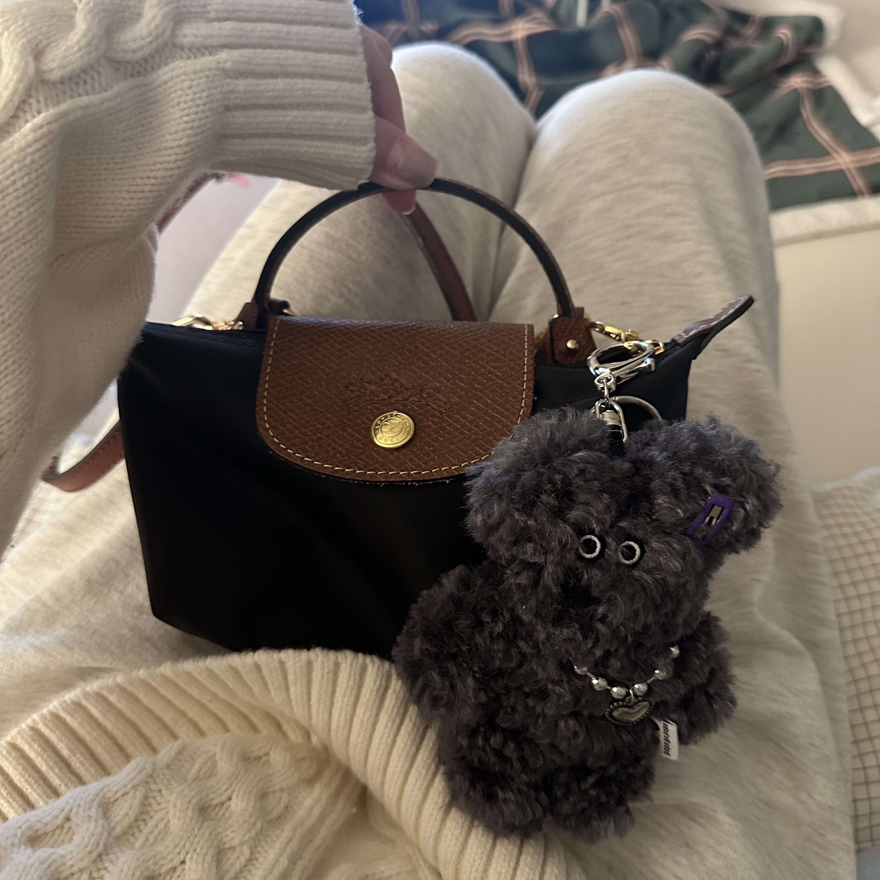 Longchamp Le Pliage Original Handle Pouch Black 착용 스타일 - 1
