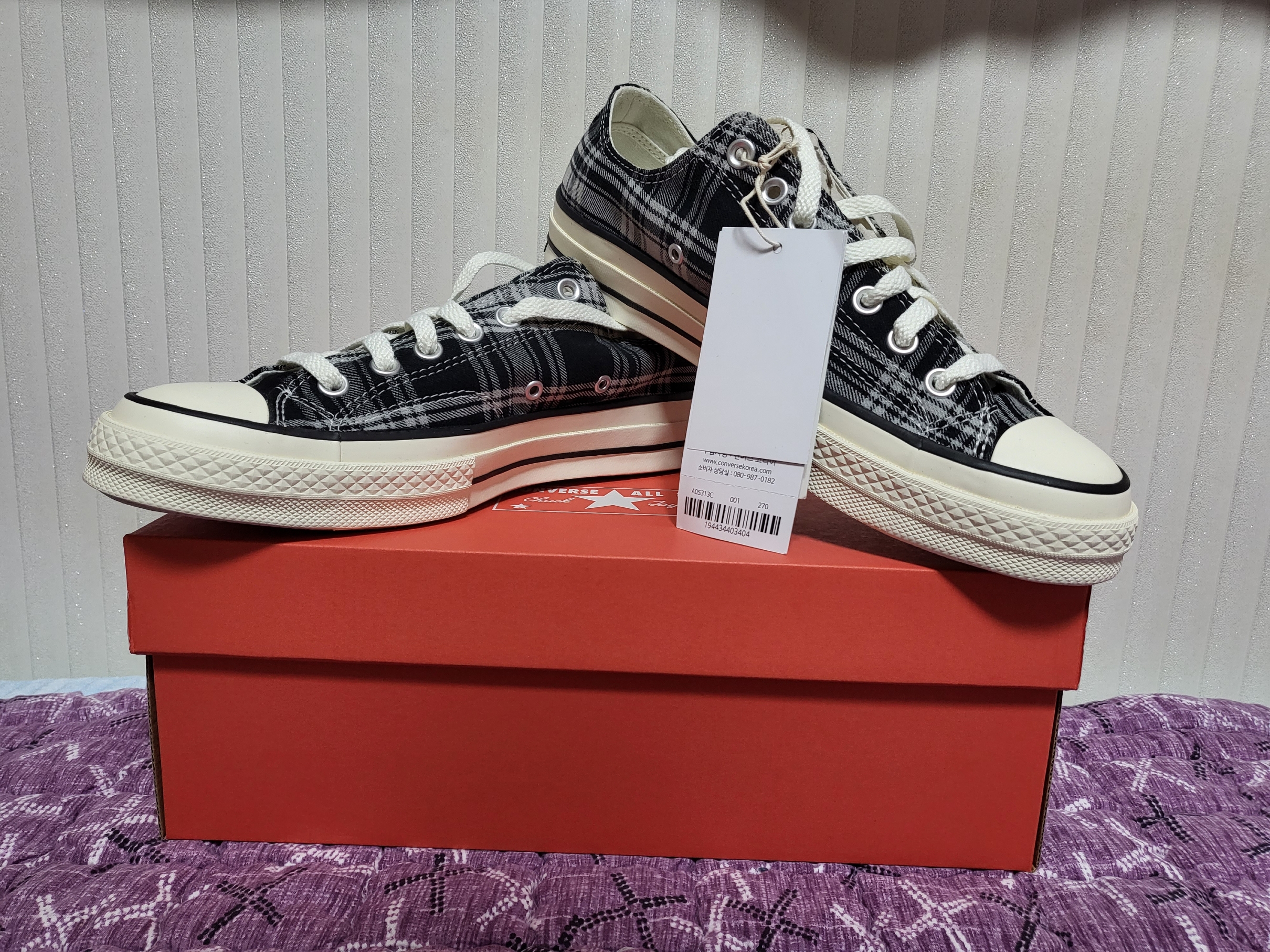 Converse Upcycled Flannel Chuck 70 Ox Black Grey 착용 스타일