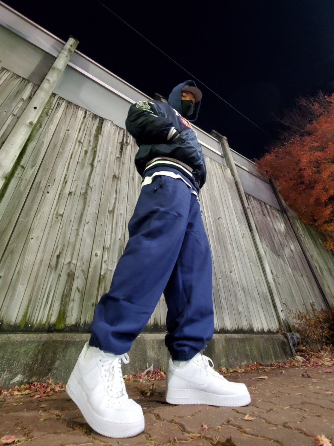Nike Air Force 1 '07 Low White, Nike Solo Swoosh Fleece Pullover Hoodie Midnight Navy - US/EU 착용 스타일 - 2