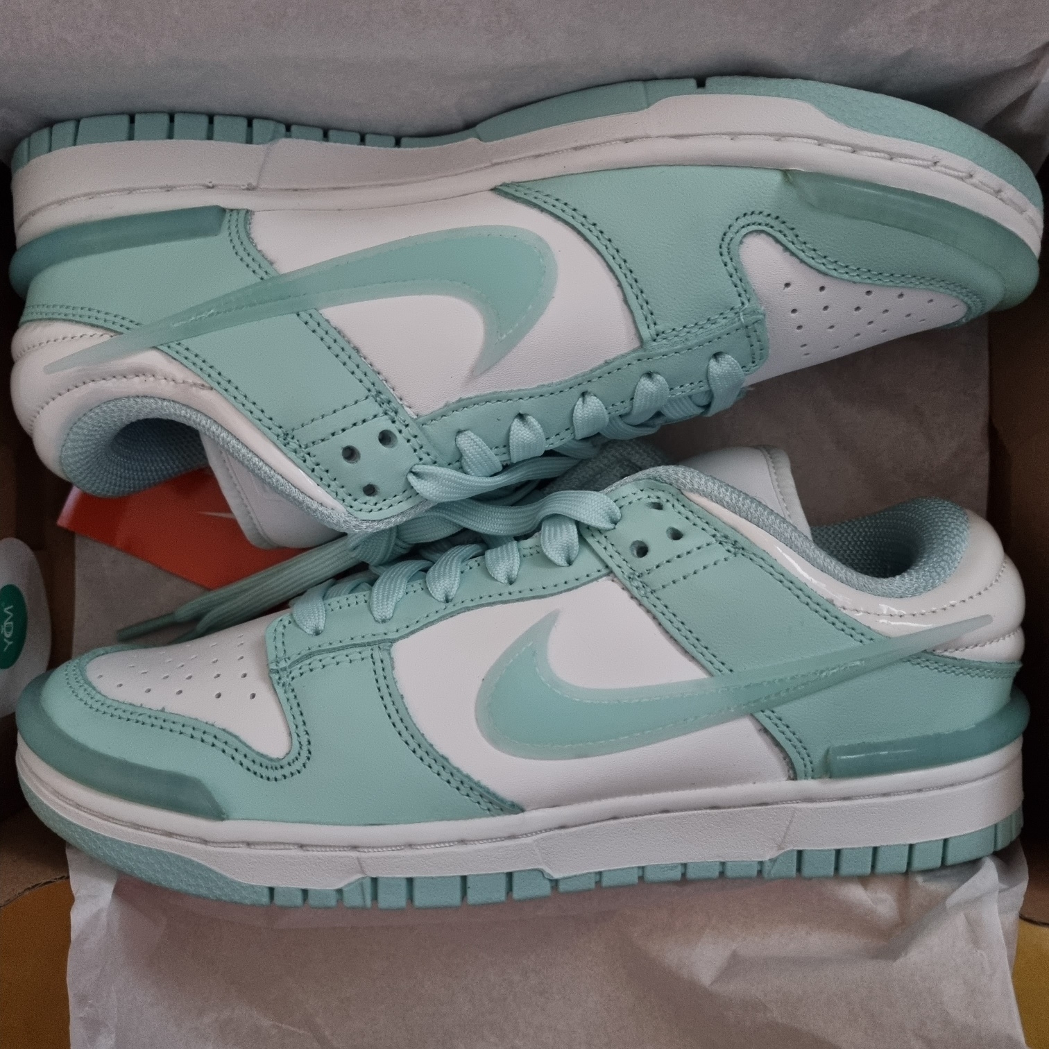 (W) Nike Dunk Low Twist Jade Ice 착용 스타일