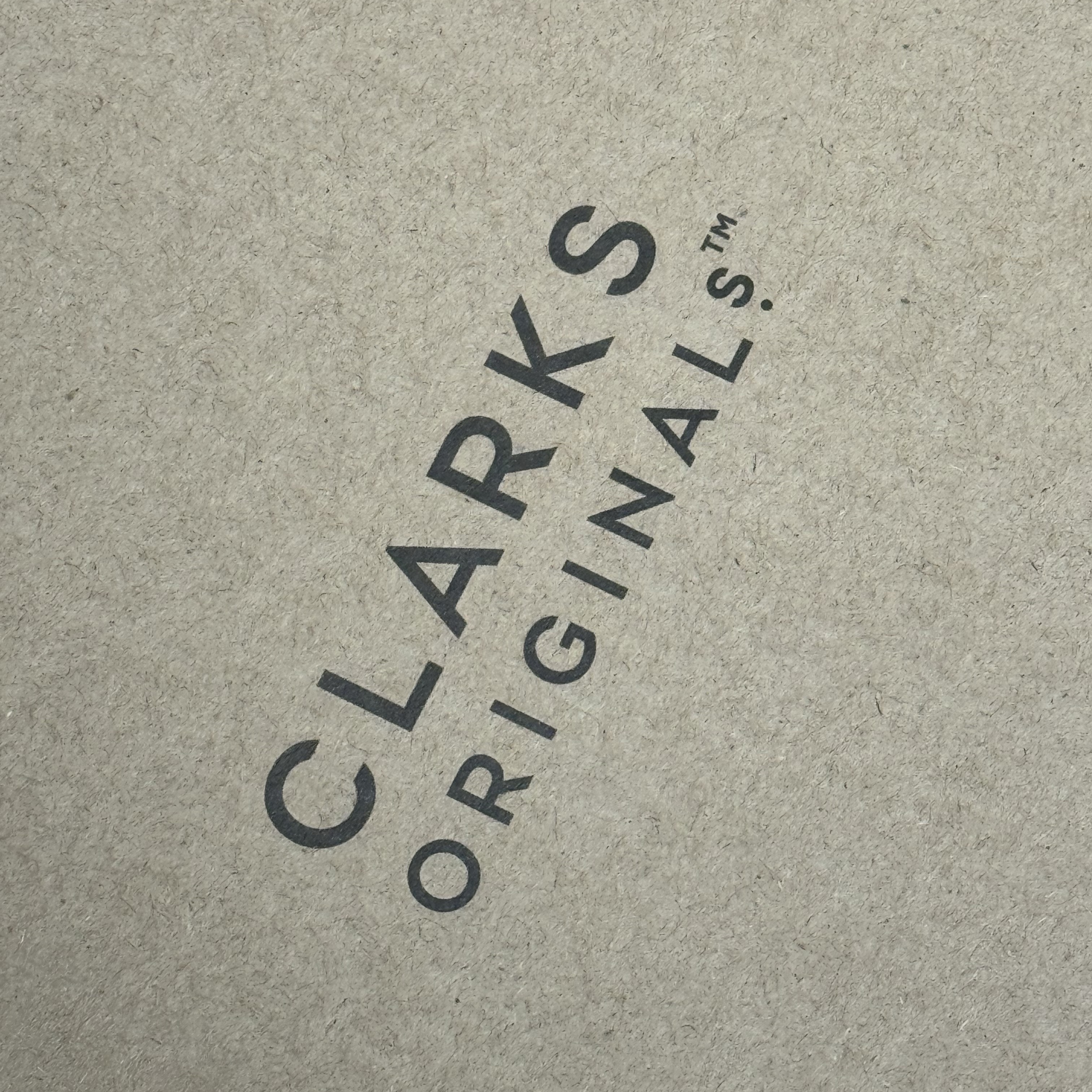 Clarks Wallabee Black Suede 착용 스타일