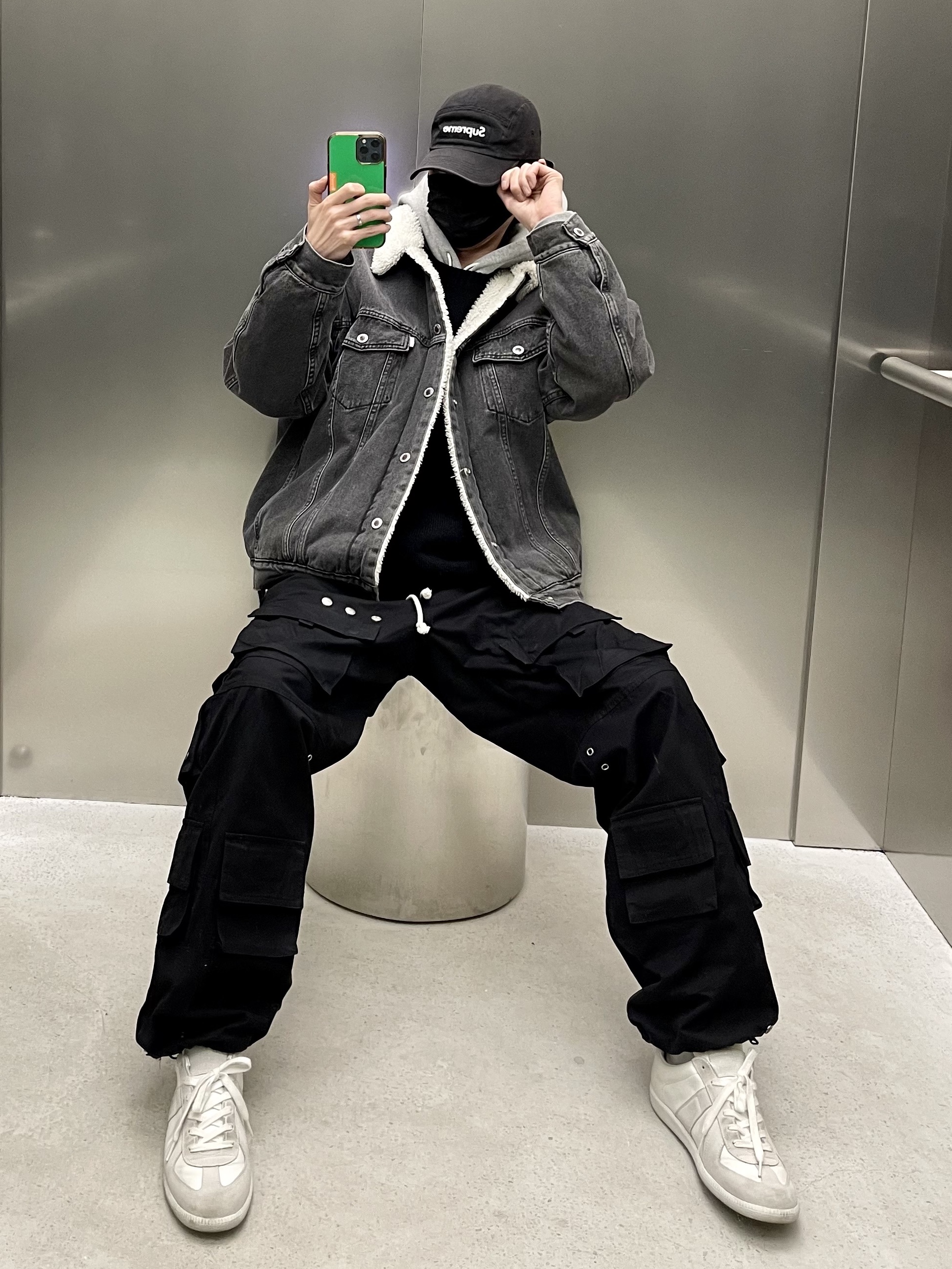 Maison Margiela Calfskin Replica Sneakers White, Nike NRG Solo Swoosh Fleece Hoodie Dark Grey Heather - Asia 착용 스타일 - 1