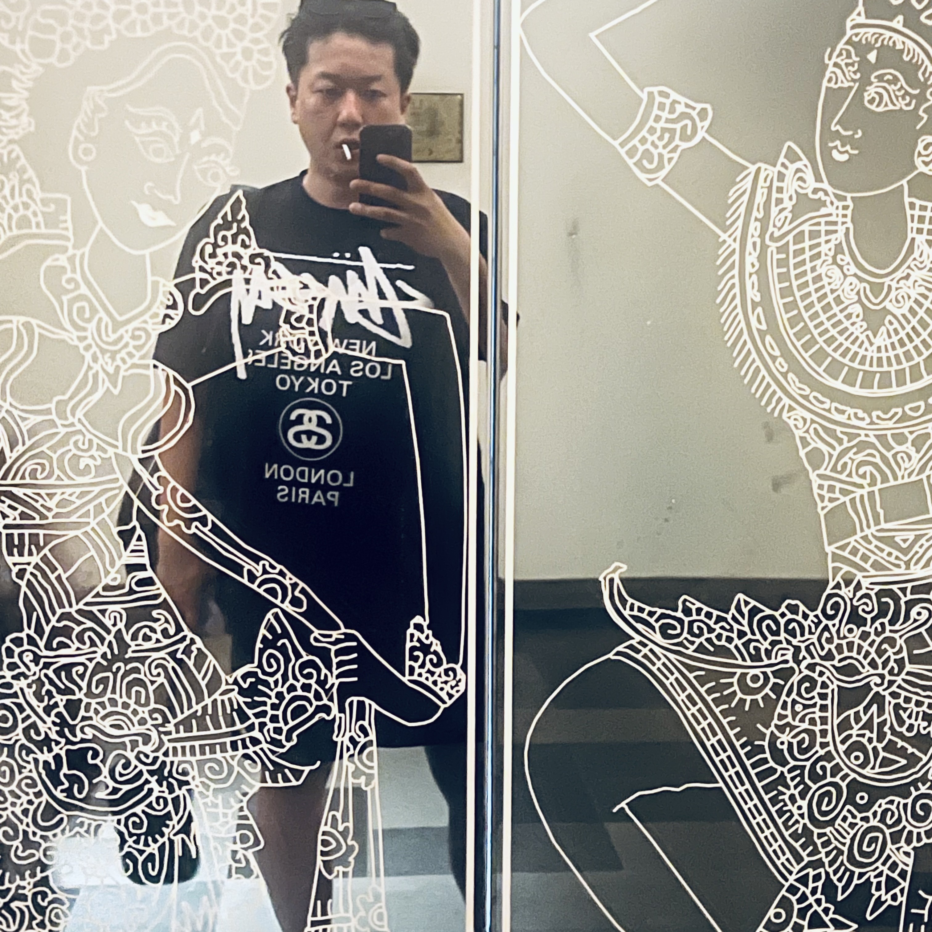Stussy World Tour T-Shirt Black 2023 착용 스타일