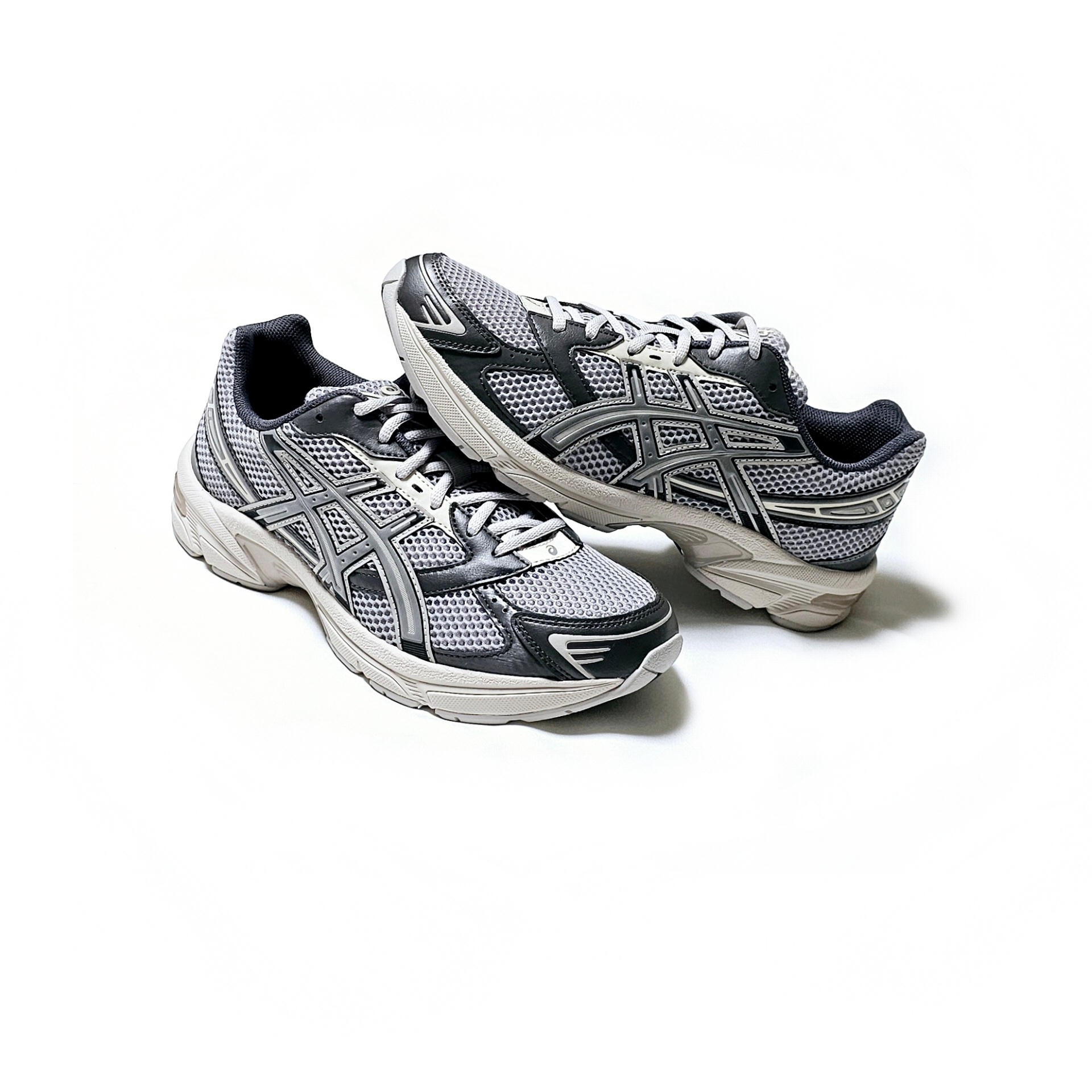 Asics Gel-1130 Oyster Grey Clay Grey 착용 스타일 - 2